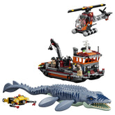 LEGO - Jurassic World Mosasaurus Dinosaur Boat Attack - Construction Set Toys 703 Pcs Age +7 - 77983