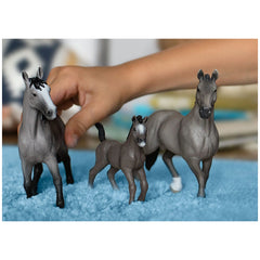 Schleich - Horse Club - Cheval de Selle Français Étalon - Figurines d'Action et de Jouets - 13956
