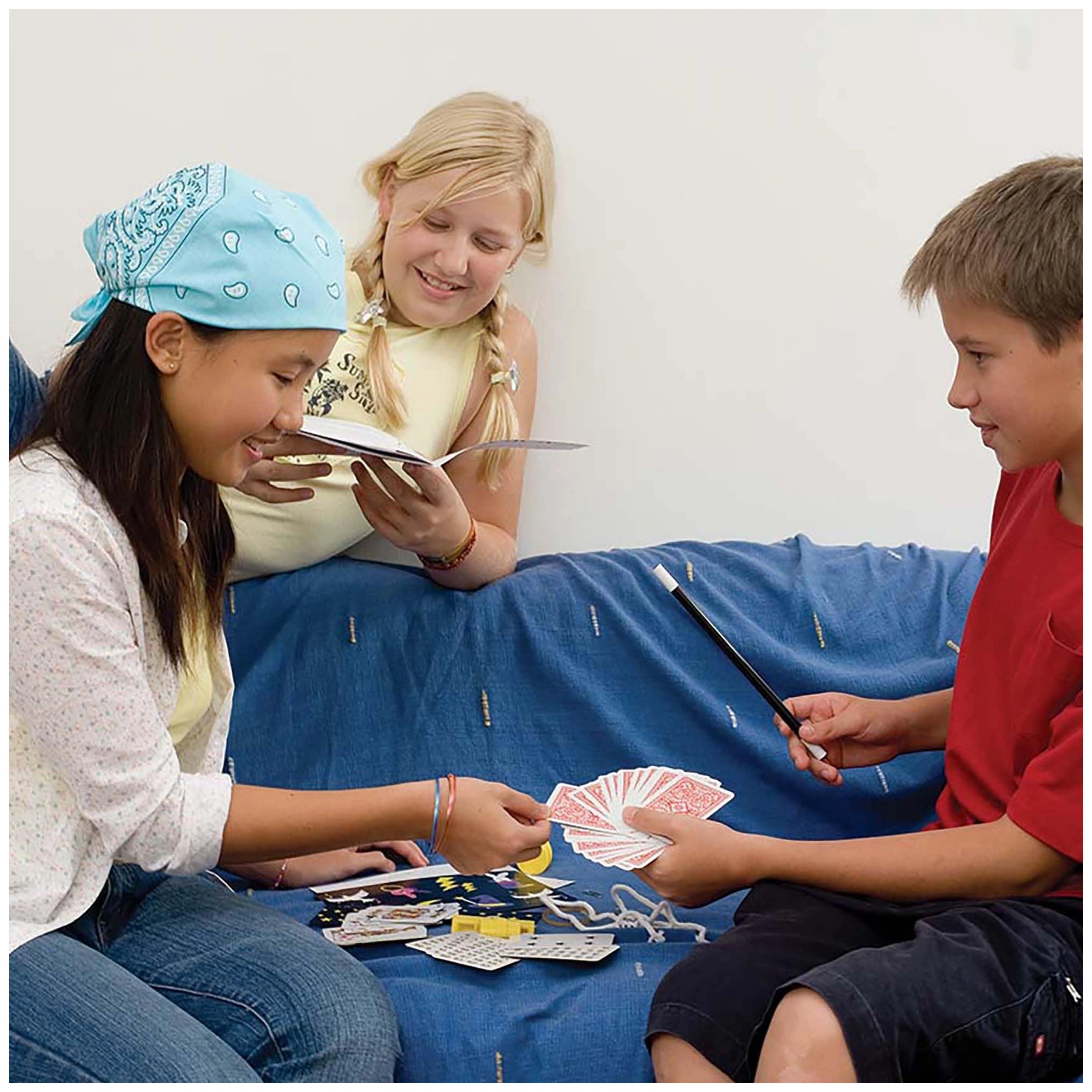 4M - KidzLabs Magic Kit - Toy Playsets