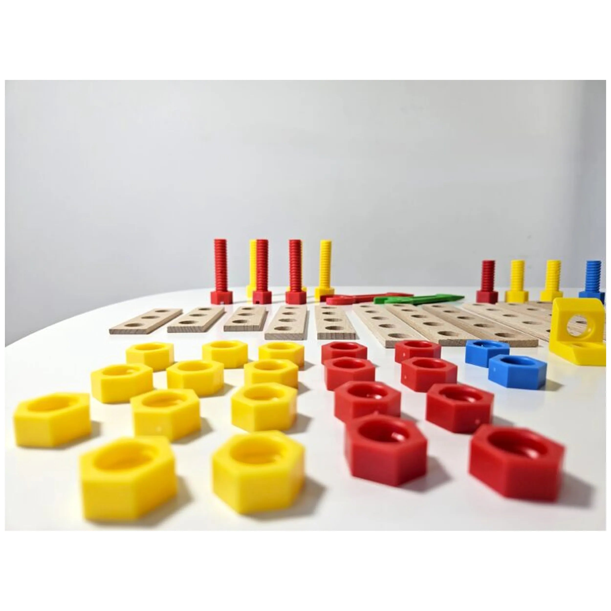 Alexander - Ensemble de construction d'avion en bois Constructor Junior