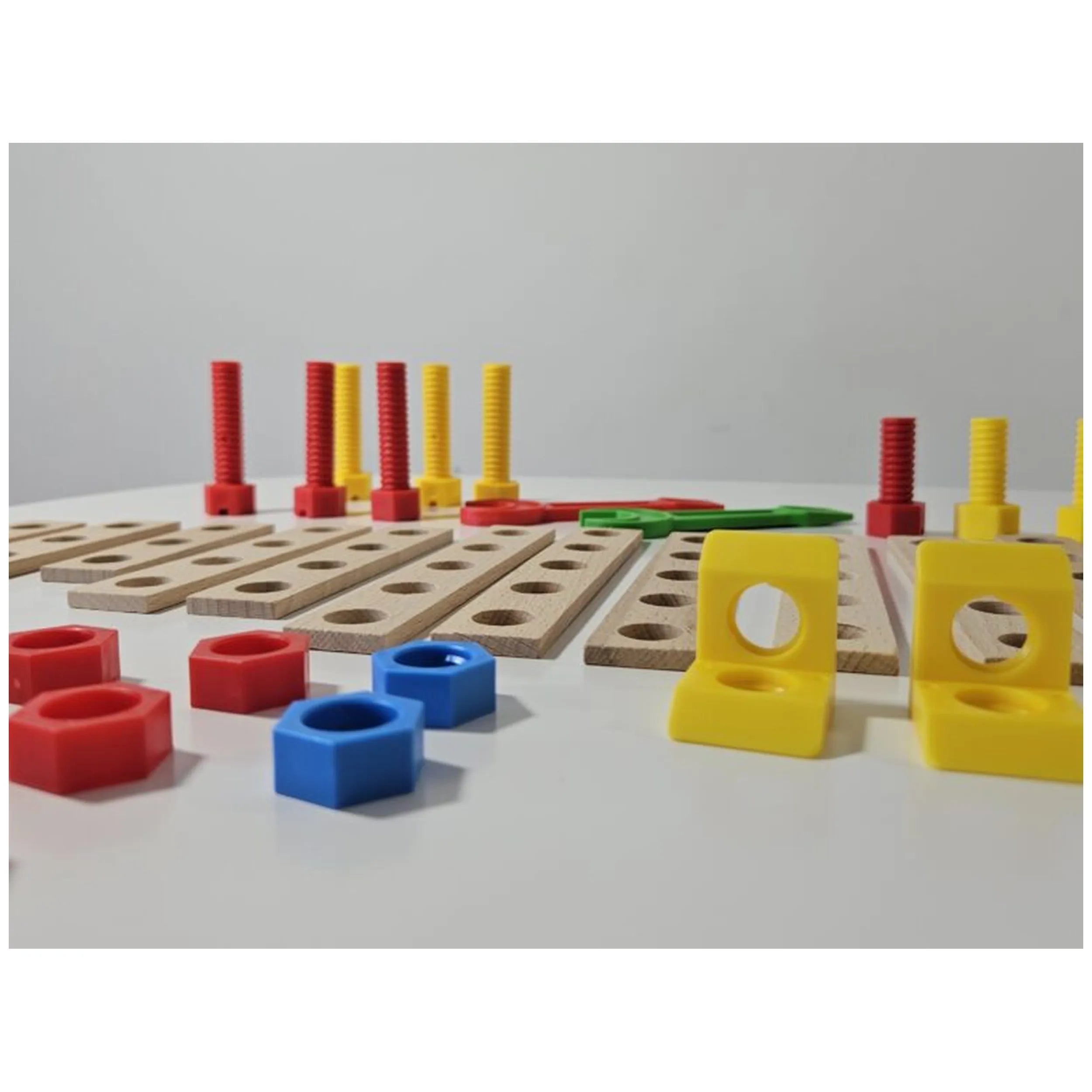 Alexander - Ensemble de construction d'avion en bois Constructor Junior