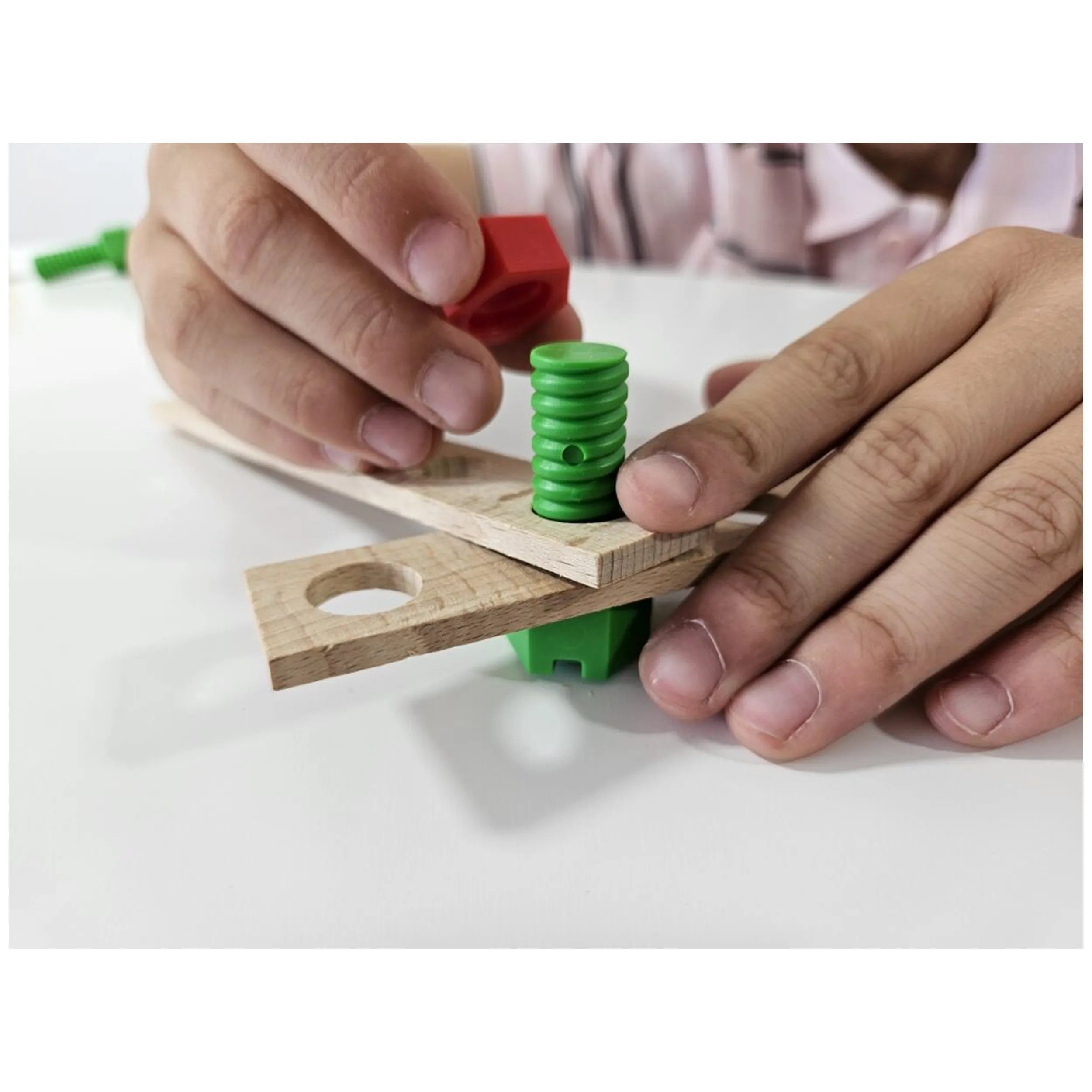 Alexander - Ensemble de construction d'hélicoptère en bois Constructor Junior