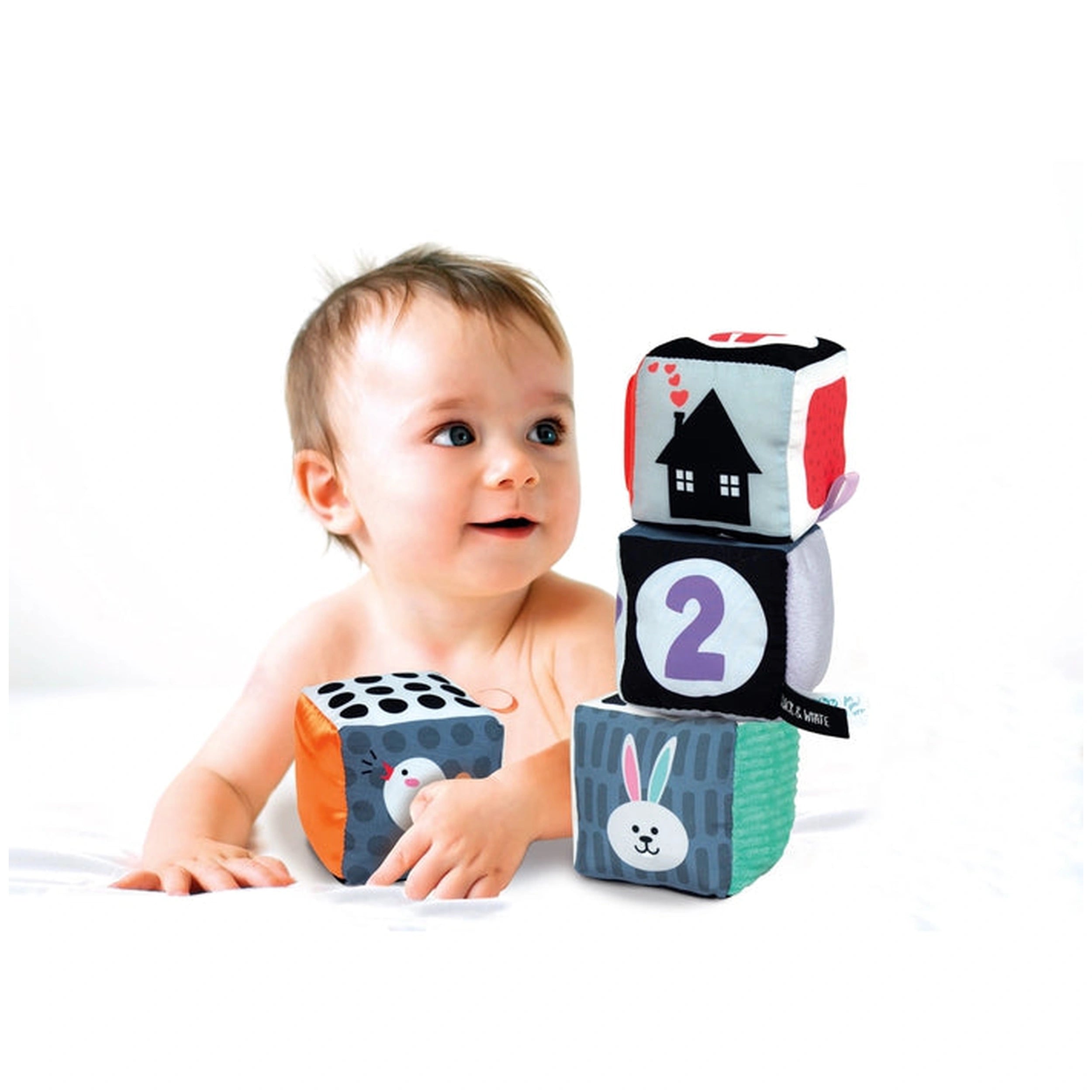 Cubes d'activité doux noir et blanc Baby Clementoni - Jouets d'activité pour bébé