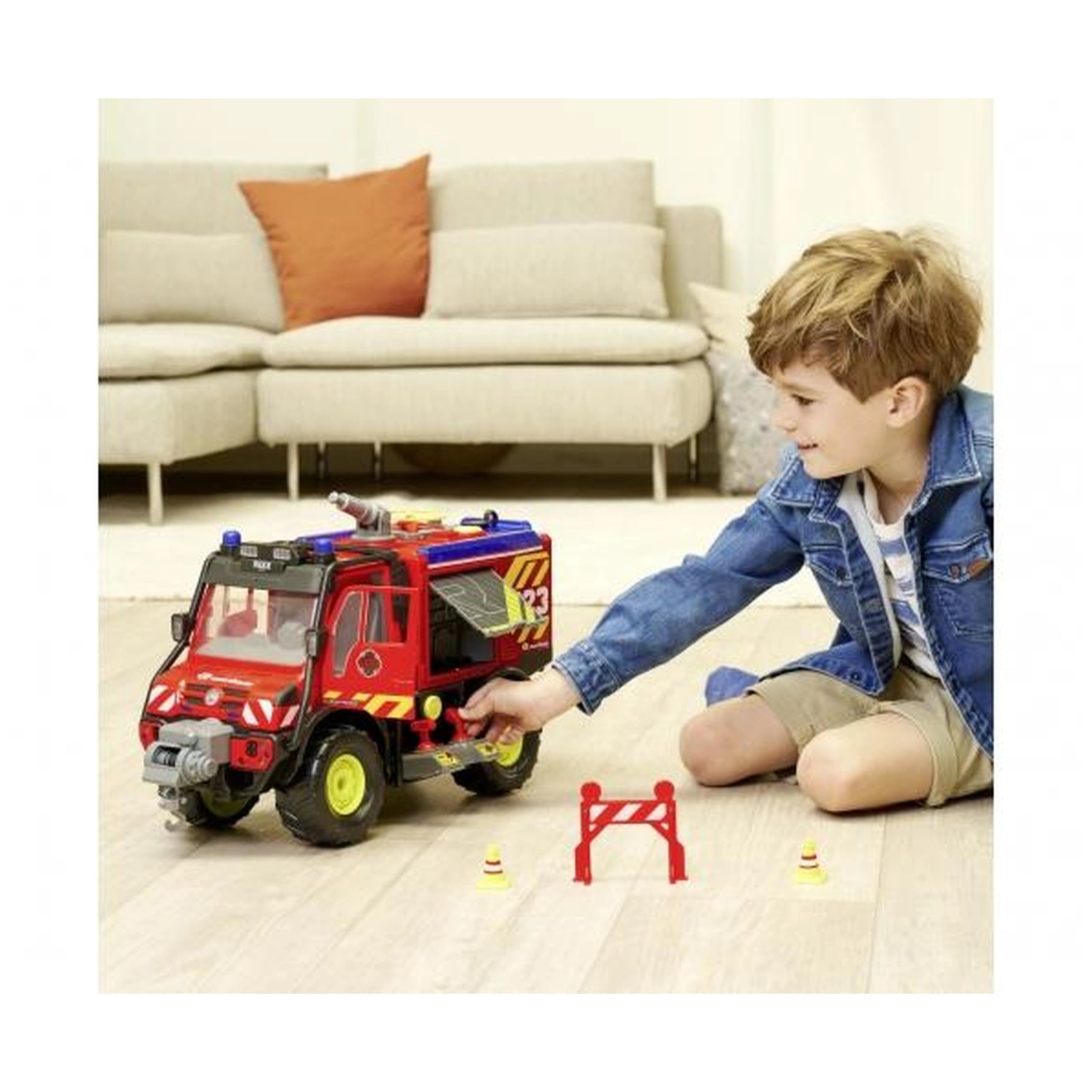 Dickie - Mercedes-Benz Unimog U530 Véhicule de secours incendie avec lumières et sons