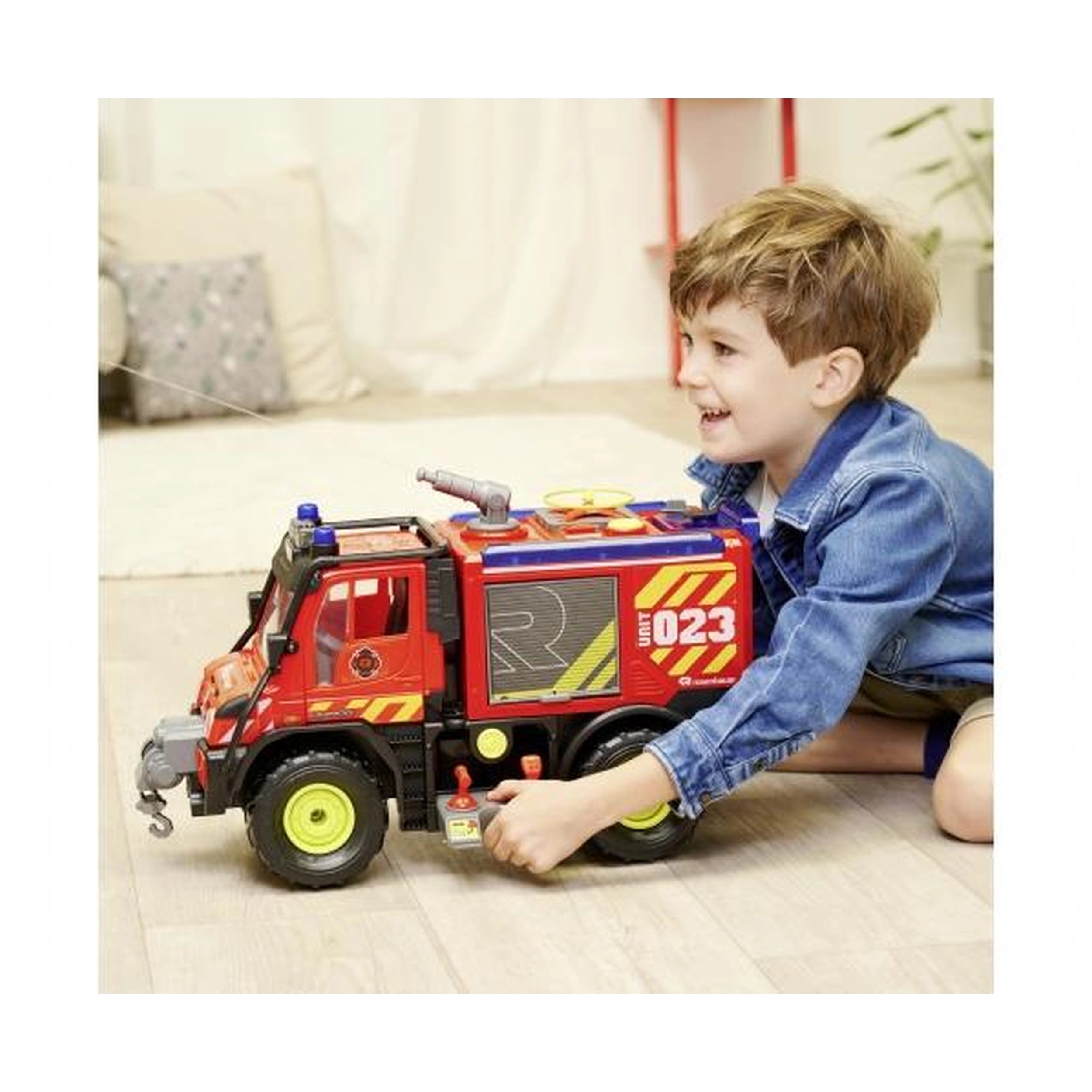 Dickie - Mercedes-Benz Unimog U530 Véhicule de secours incendie avec lumières et sons