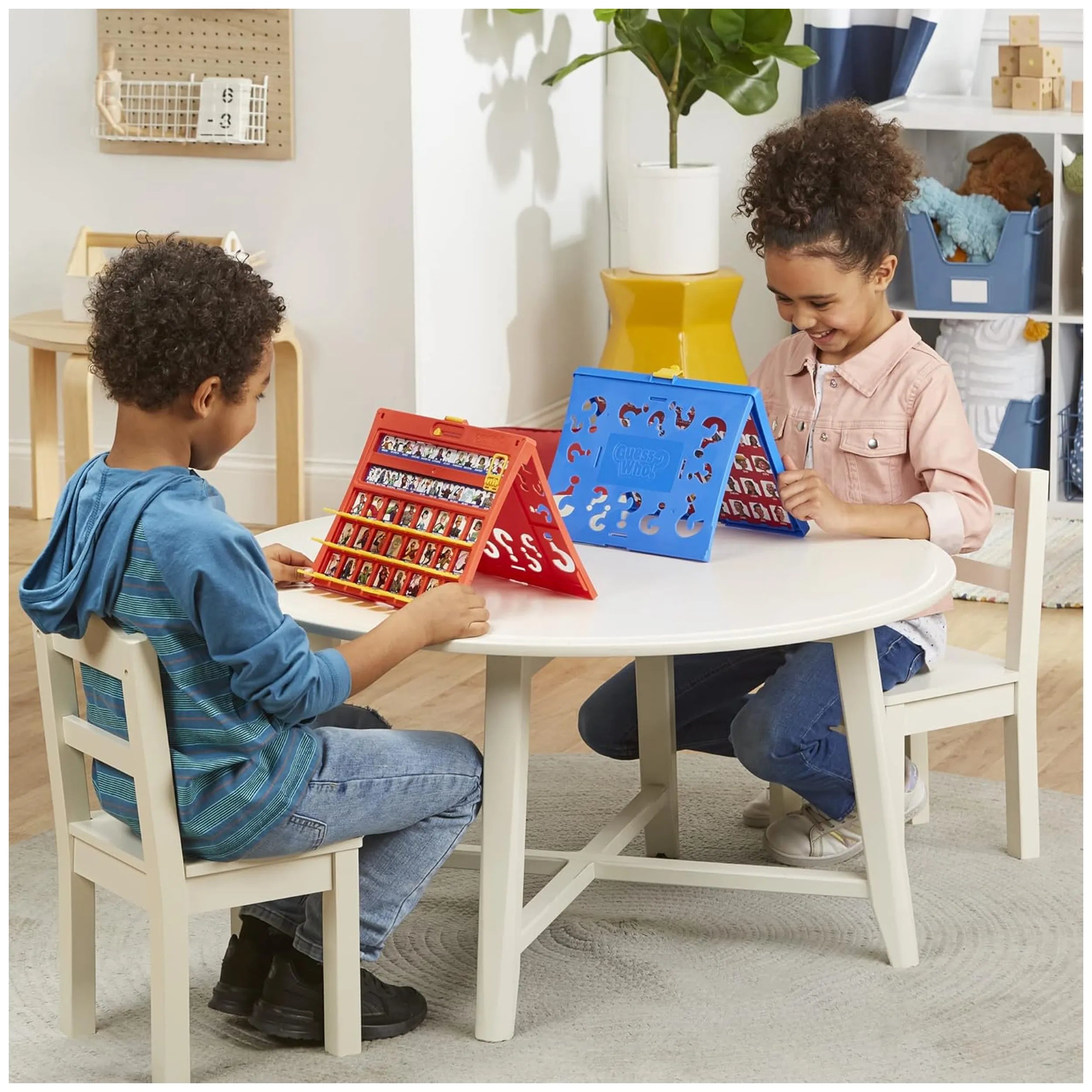 Hasbro - Qui Est-ce ? Jeu de Société - Édition Allemande