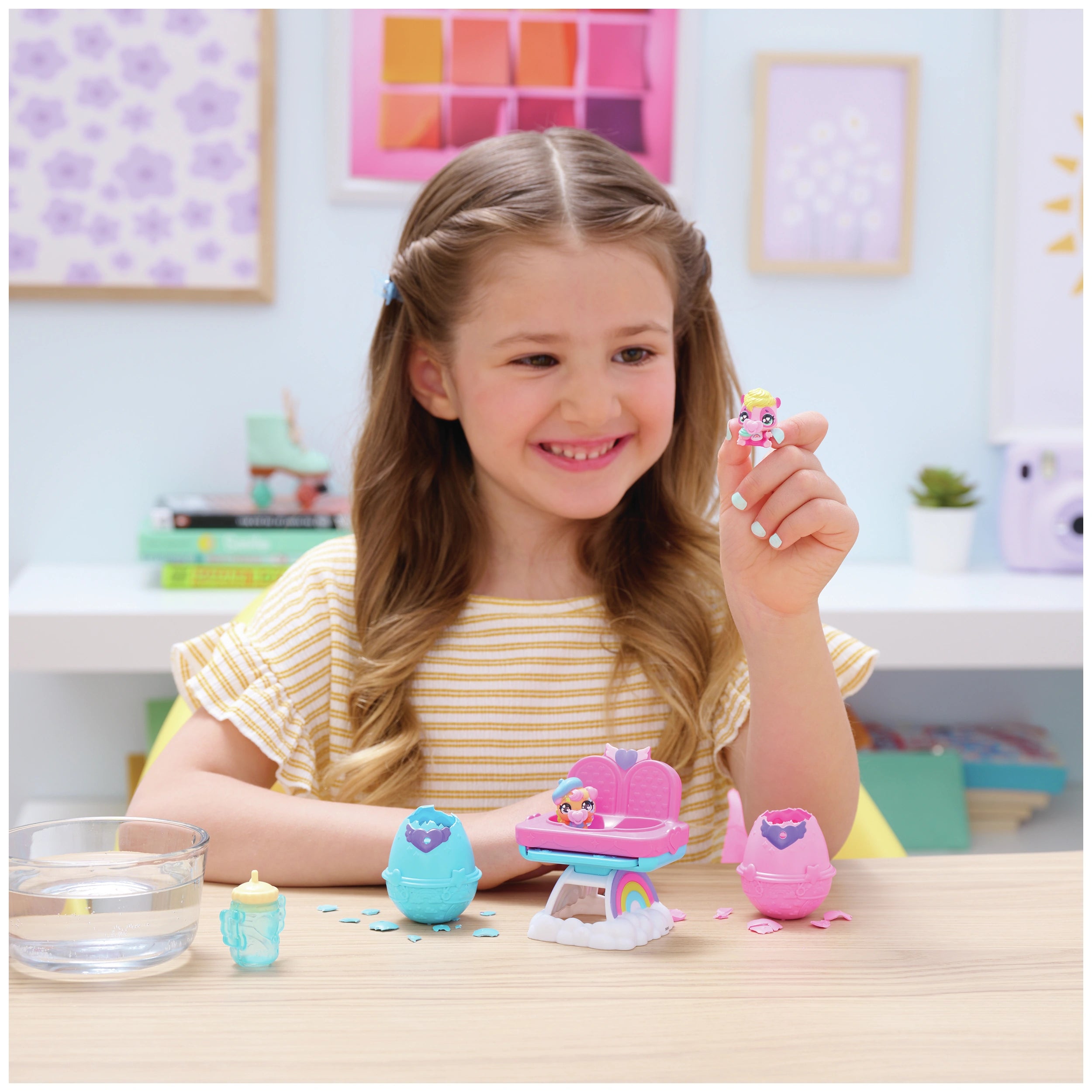 Hatchimals Alive Hungry Hatchimals Playset with Highchair Toy and 2 Mini Figures