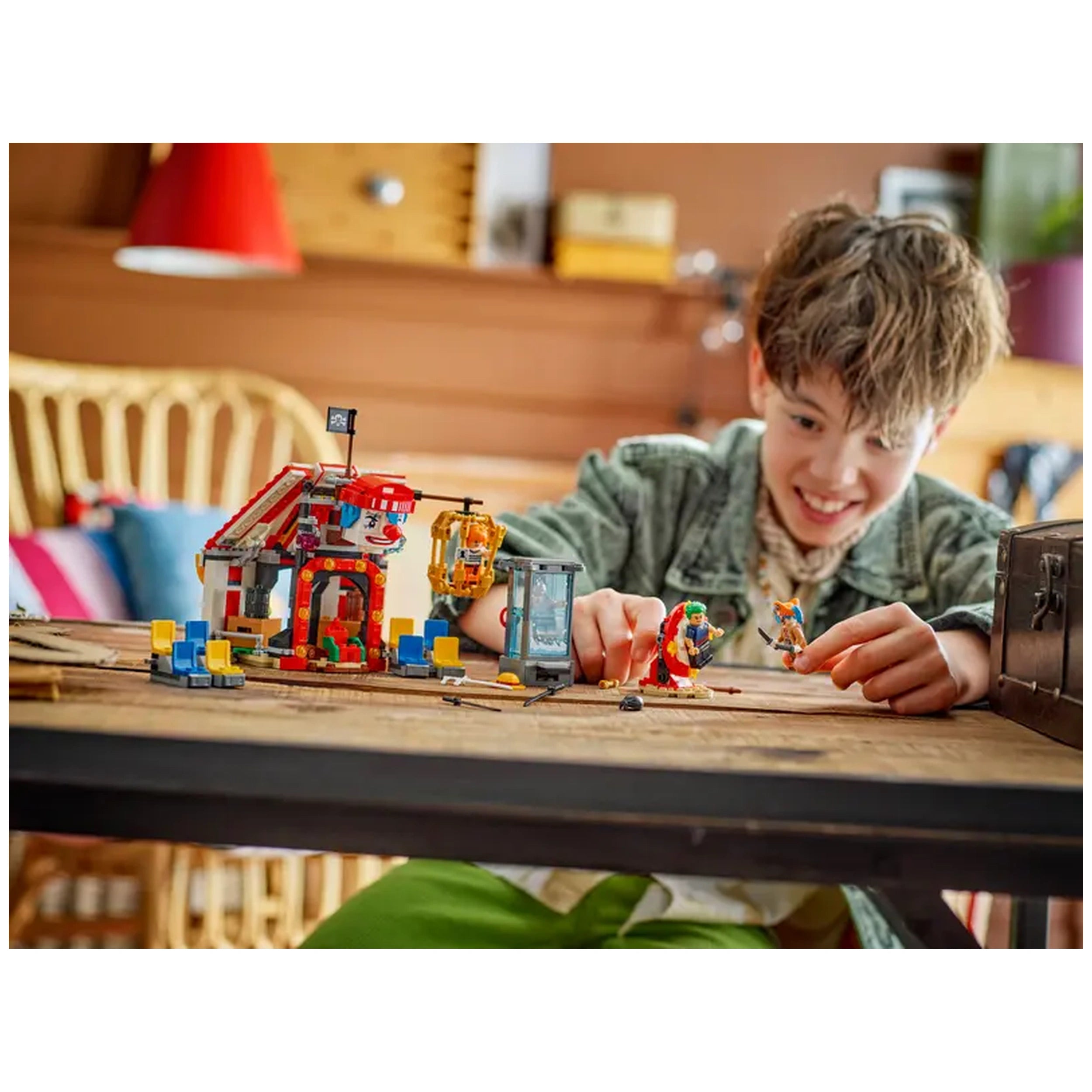 LEGO - Tente de cirque de Buggy le Clown - Ensemble de construction Jouets