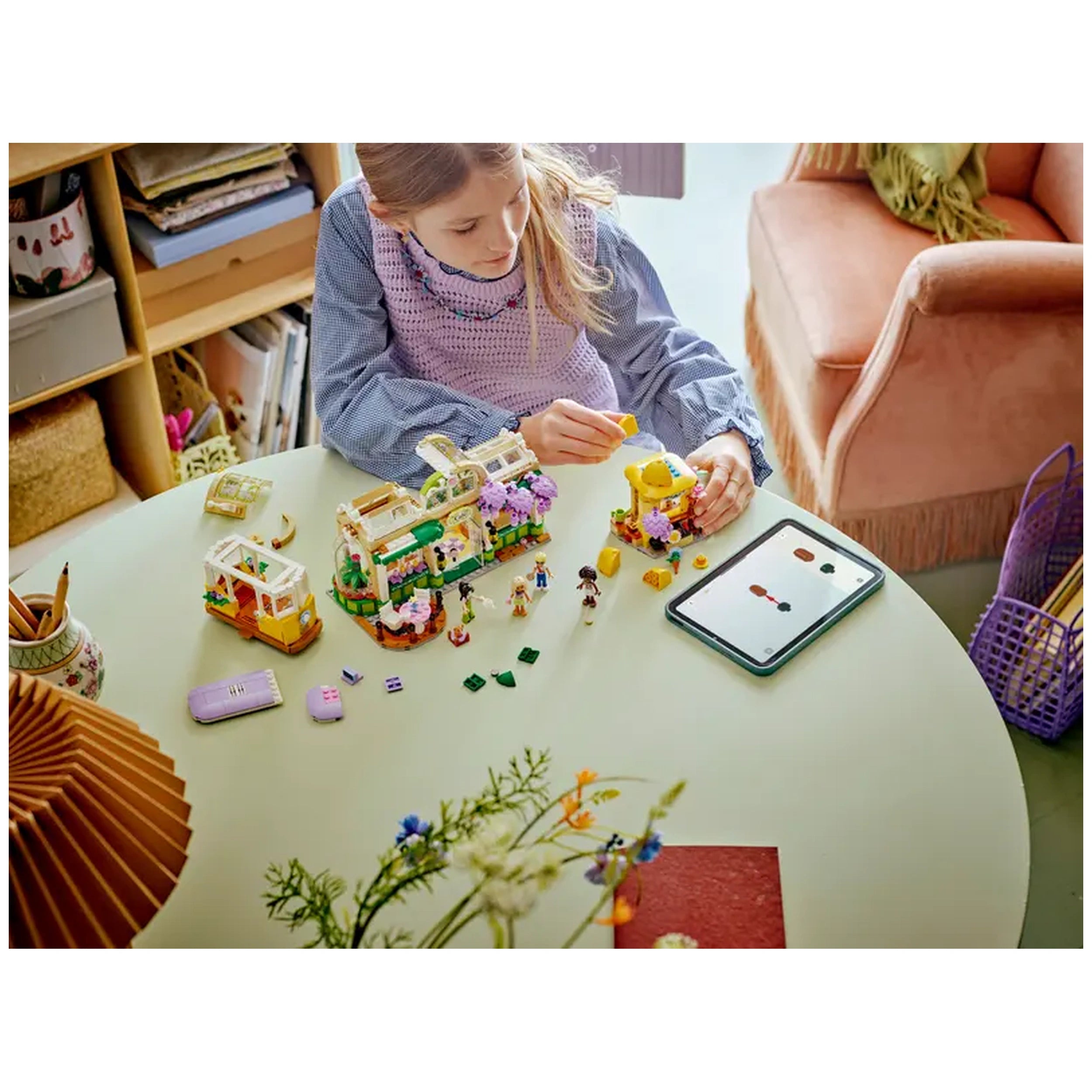 LEGO - Plant-Café-and-Flower-Shop - Construction-Set-Toys