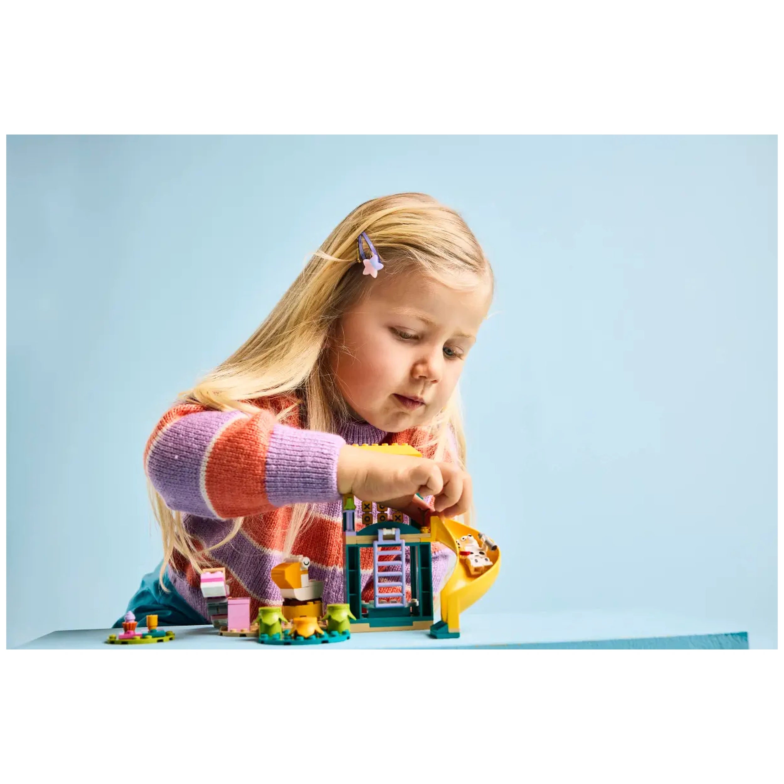 LEGO - Playground Fun with Bluey and Chloe - Action & Toy Figures