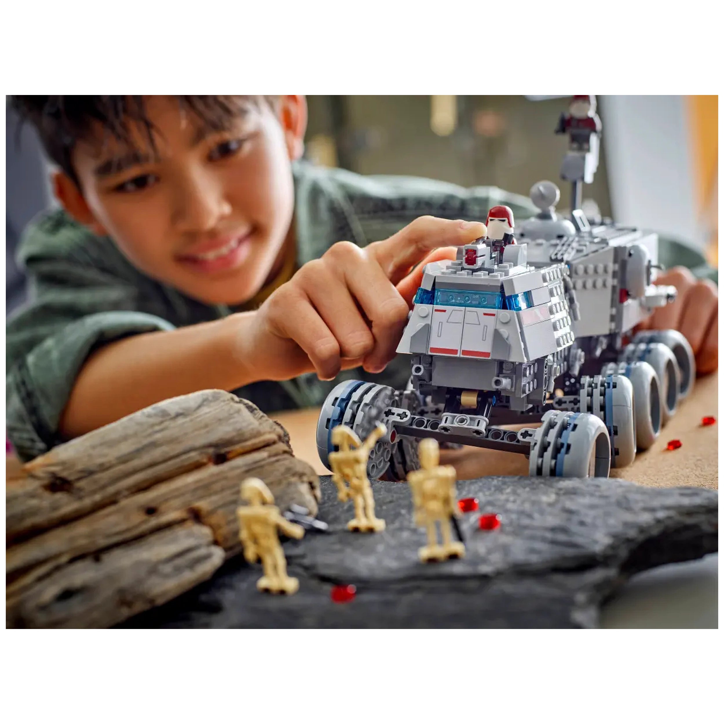 LEGO - Republic Juggernaut - Action & Toy Figures