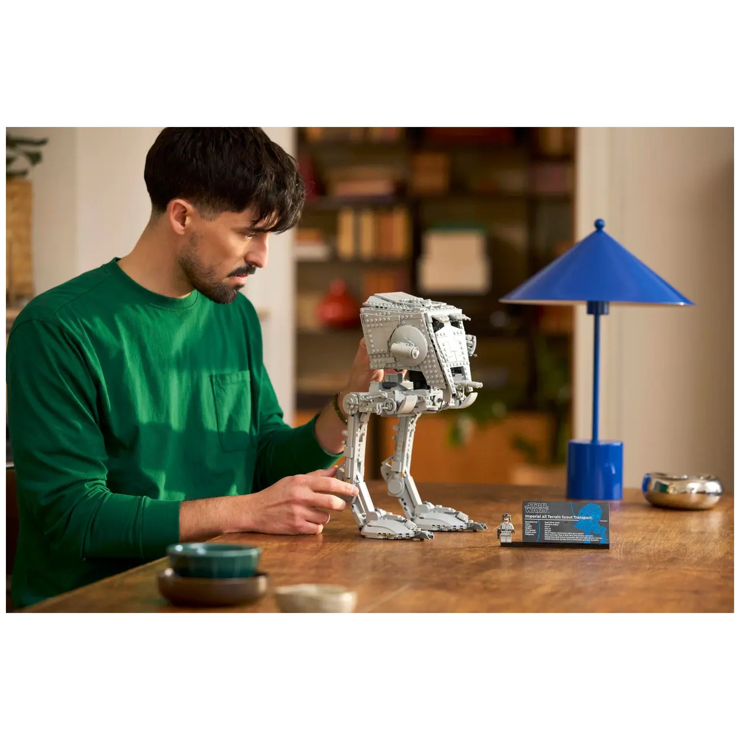 LEGO - Star Wars Ultimate Collector Series AT-ST Walker - Action & Toy Figures