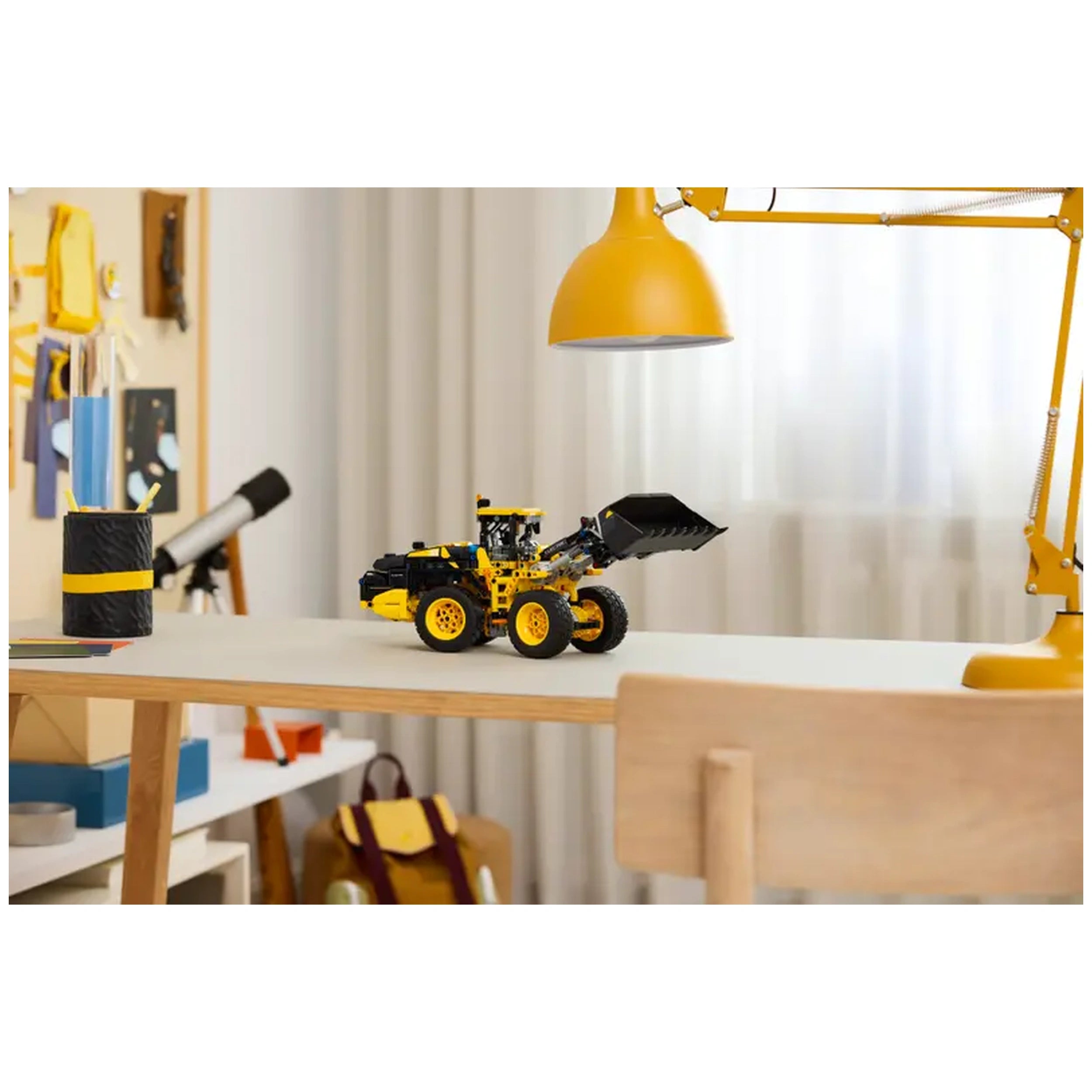 LEGO - Technic Volvo L120 Electric Wheel Loader - Construction Set Toys