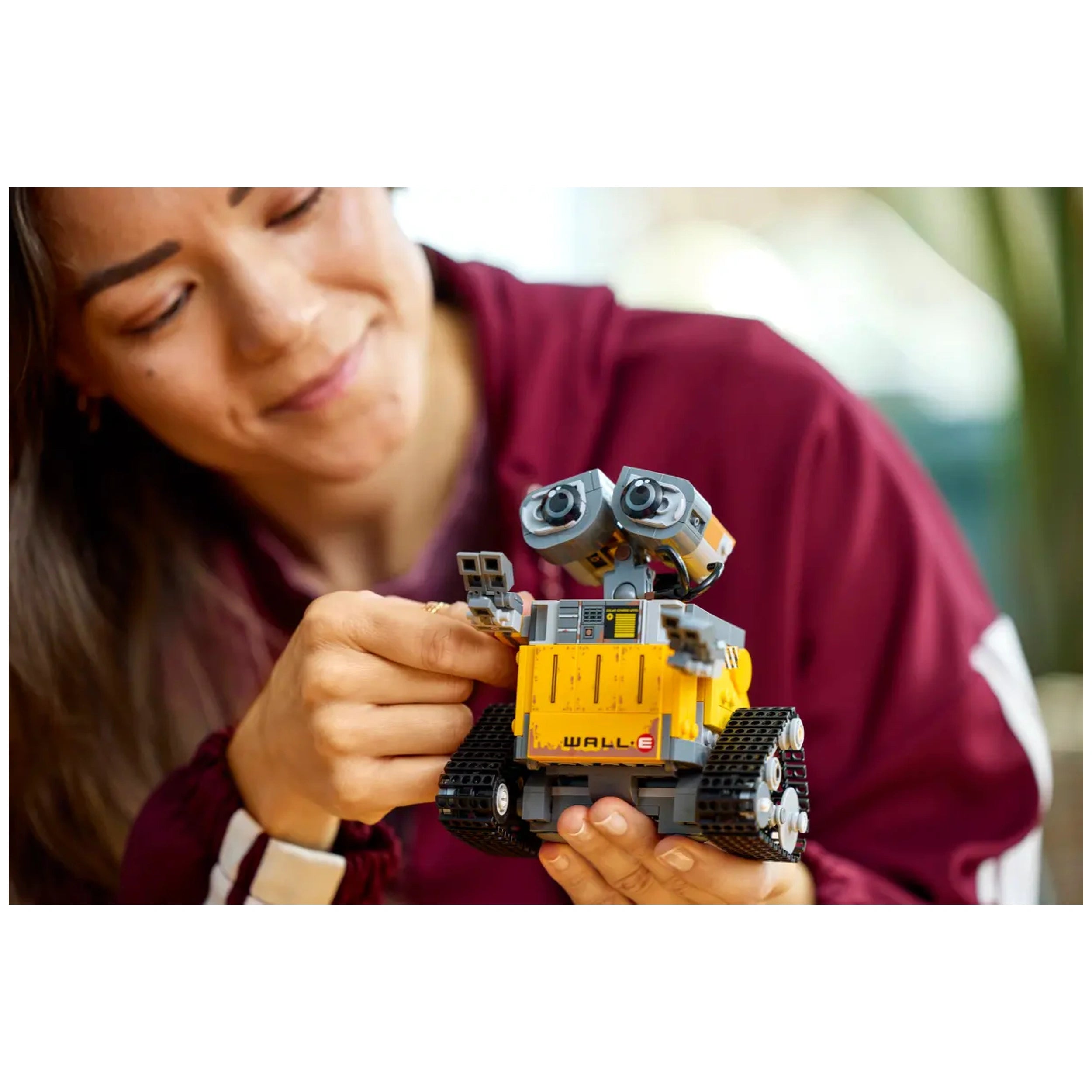 LEGO - WALL-E and EVE - Construction Set Toys