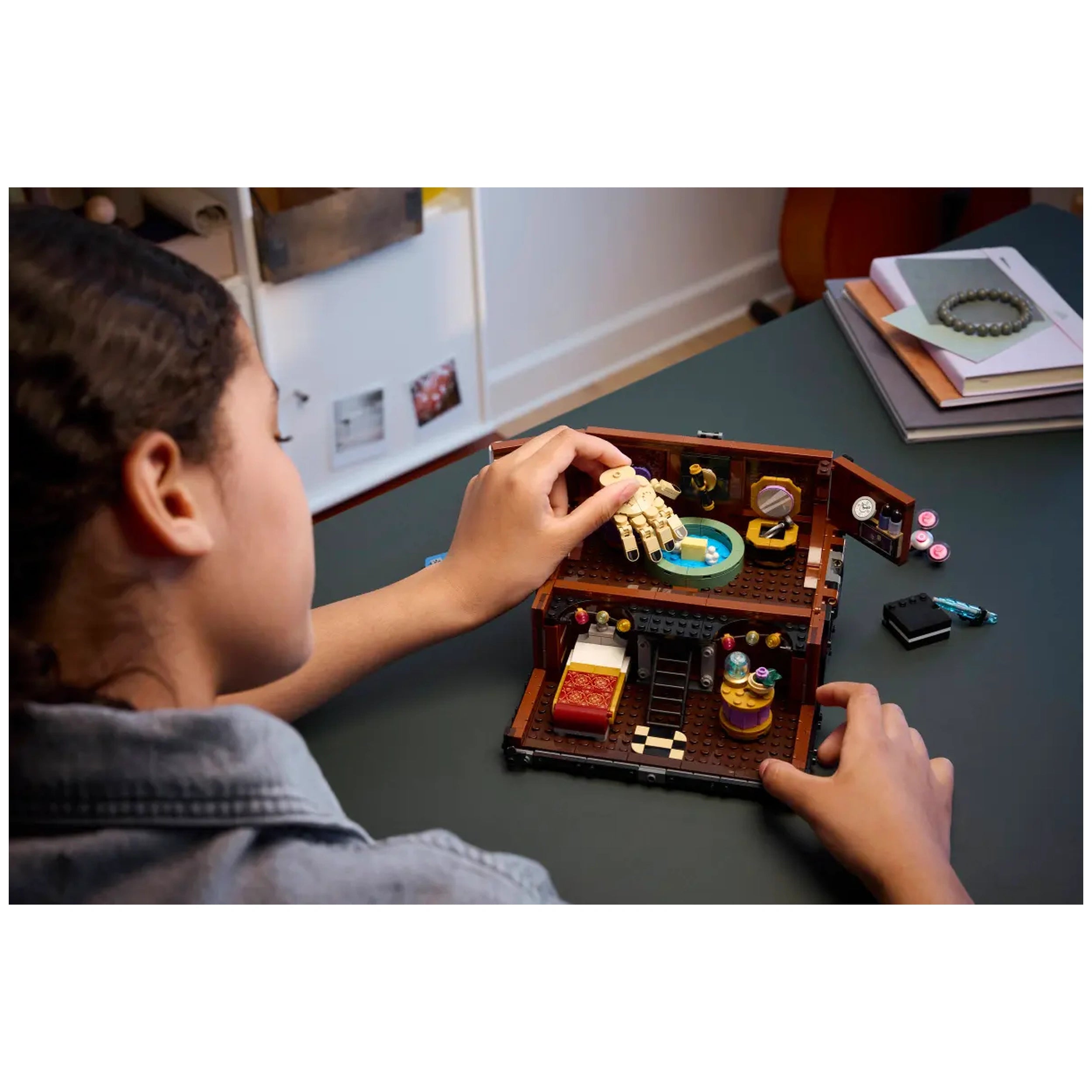LEGO - Appartement de Thing dans Wednesday - Jouets de construction