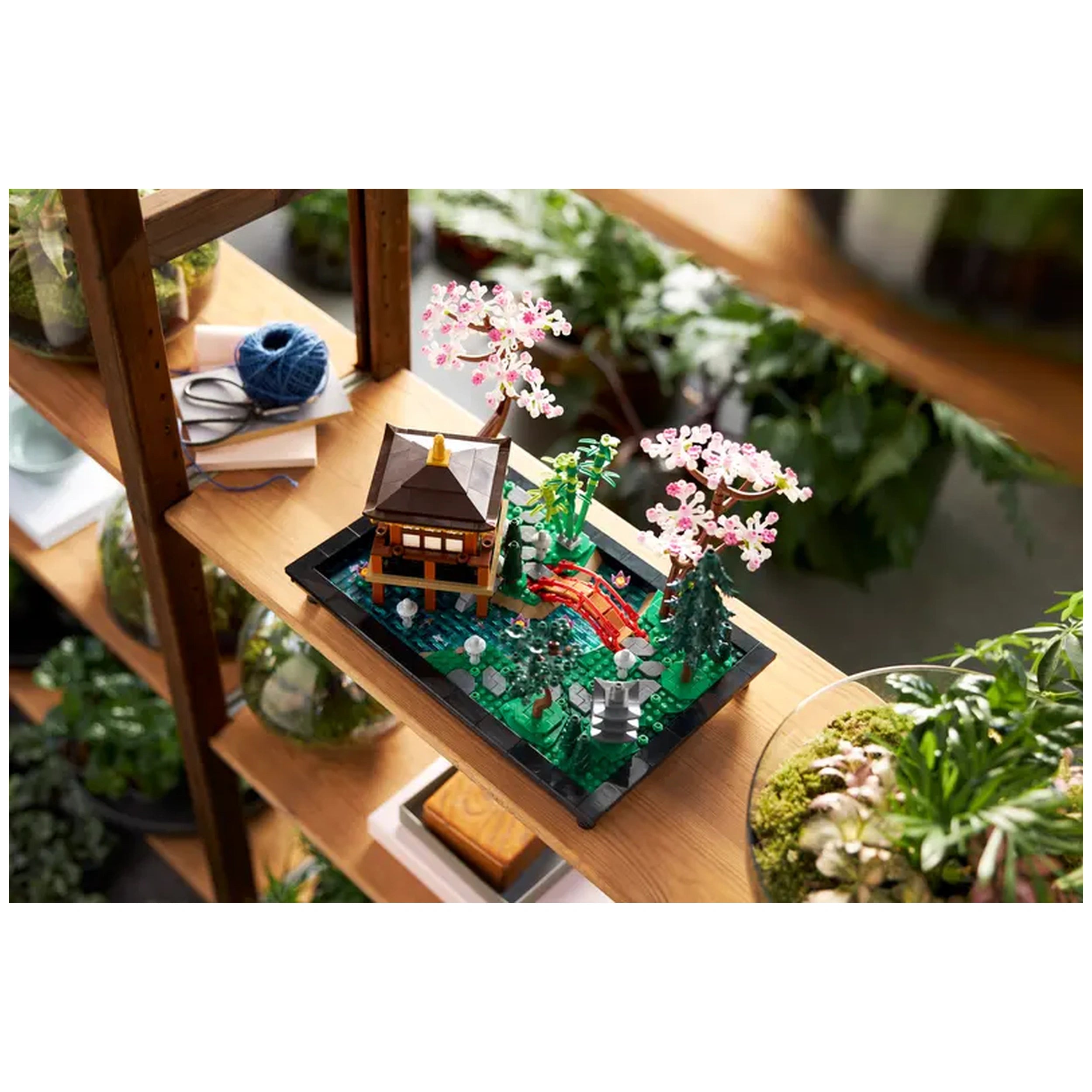 Lego - Icons - Tranquil Garden - Construction Set Toys