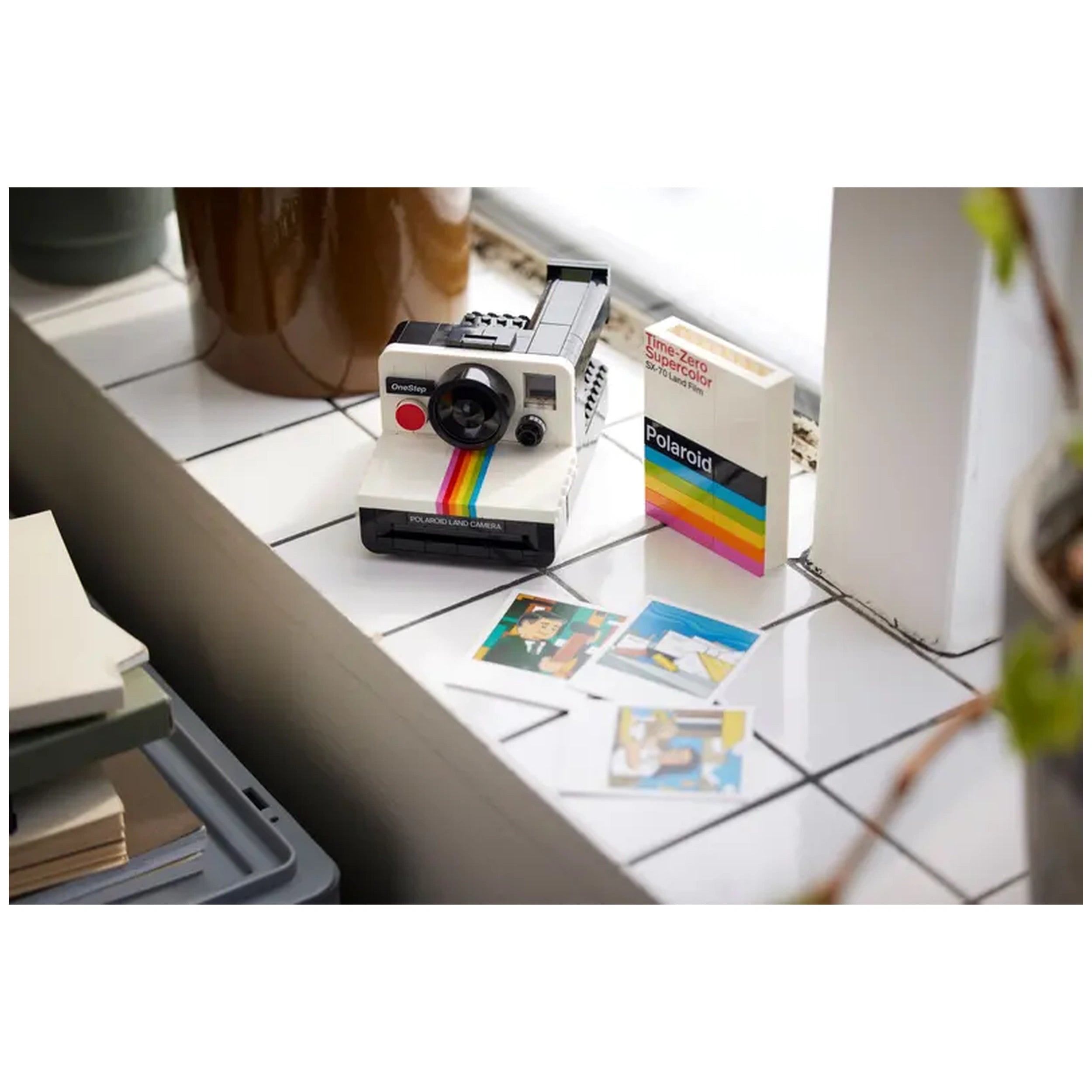Lego - Ideas - Polaroid OneStep SX-70 Camera - Construction Set Toys