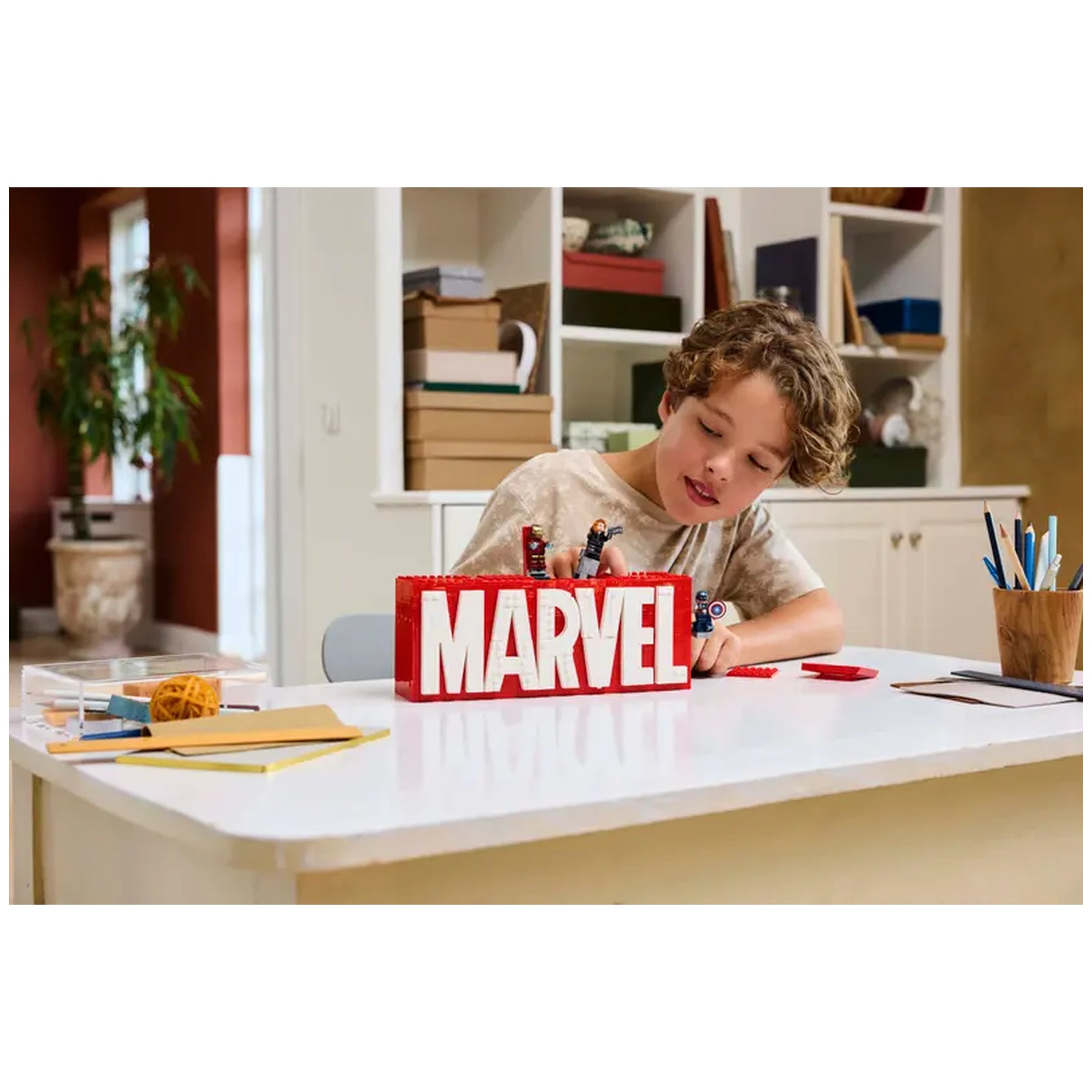 Lego - Marvel Super Heroes - MARVEL Logo - Construction Set Toys