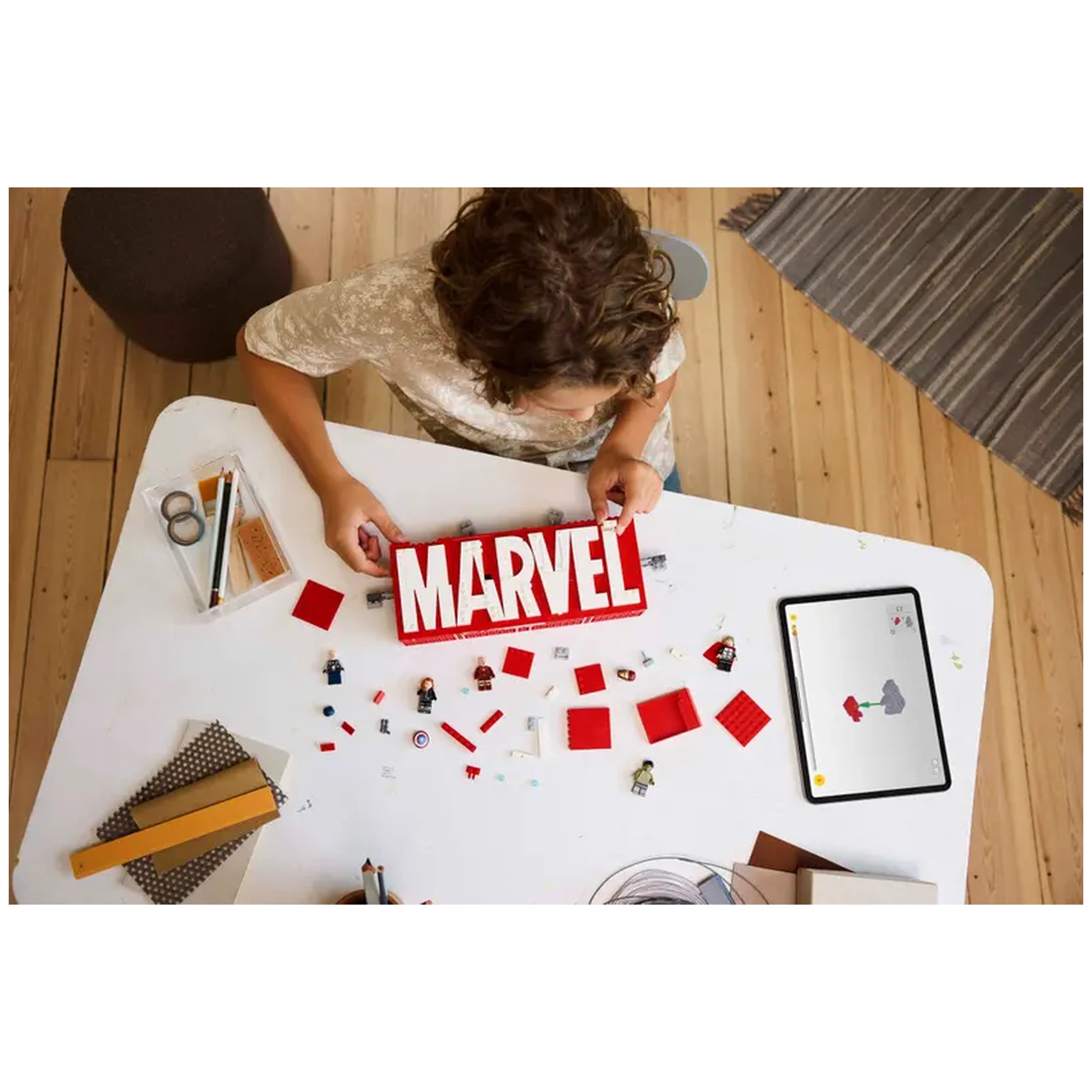 Lego - Marvel Super Heroes - MARVEL Logo - Construction Set Toys