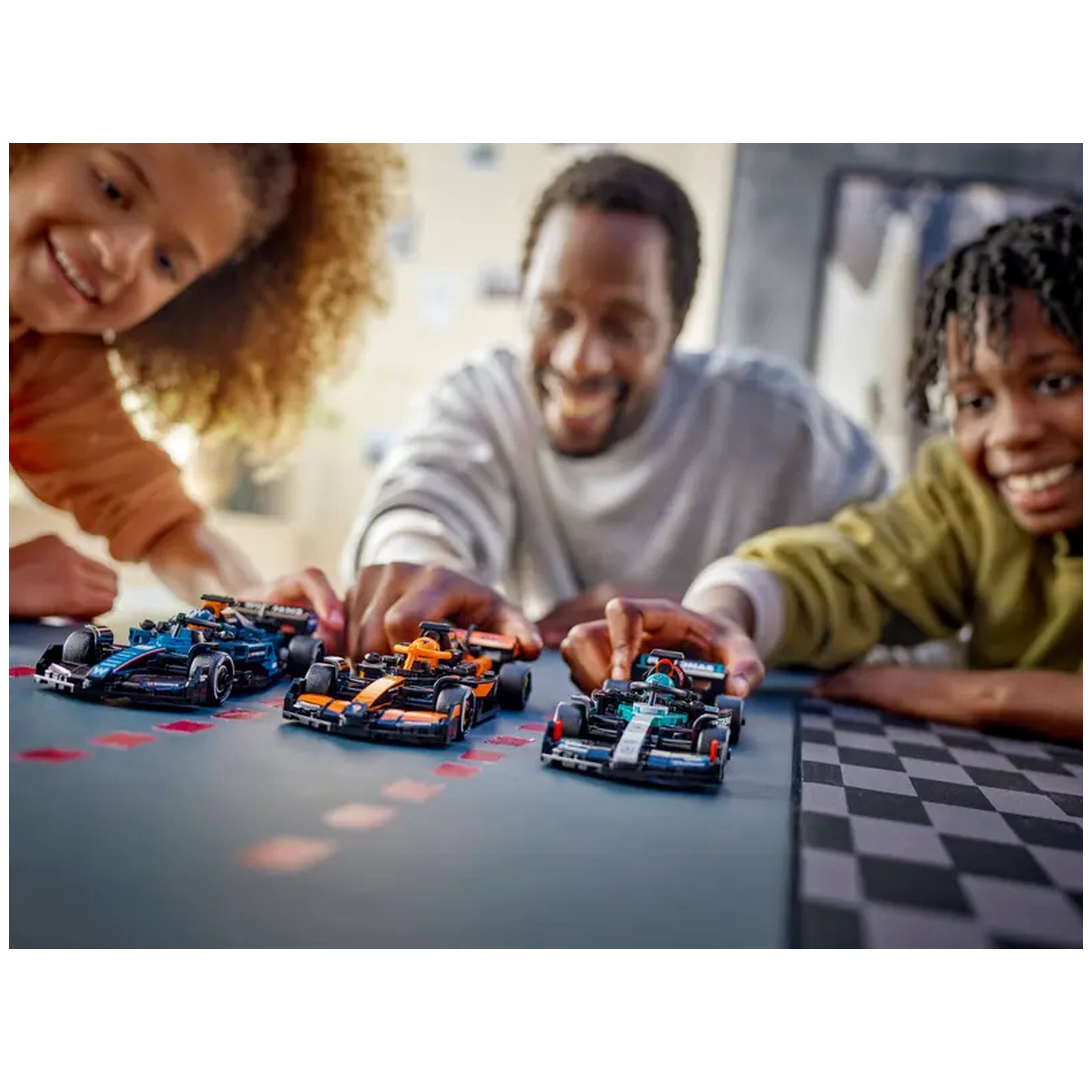 Lego - Speed Champions - Mercedes-AMG PETRONAS W15 F1 Race Car - Construction Set Toys
