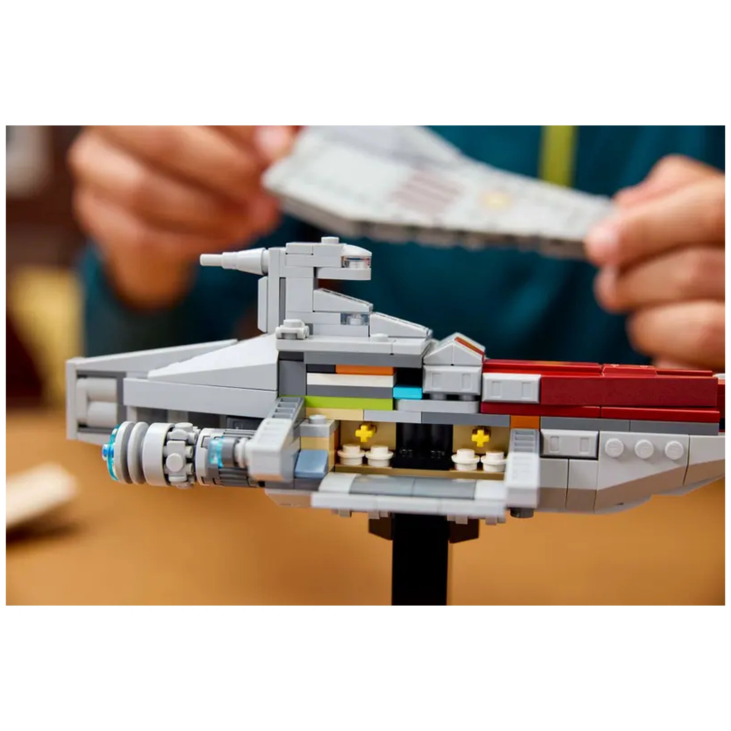 Lego - Star Wars - Vaisseau d'assaut de classe Acclamator - Ensemble de construction