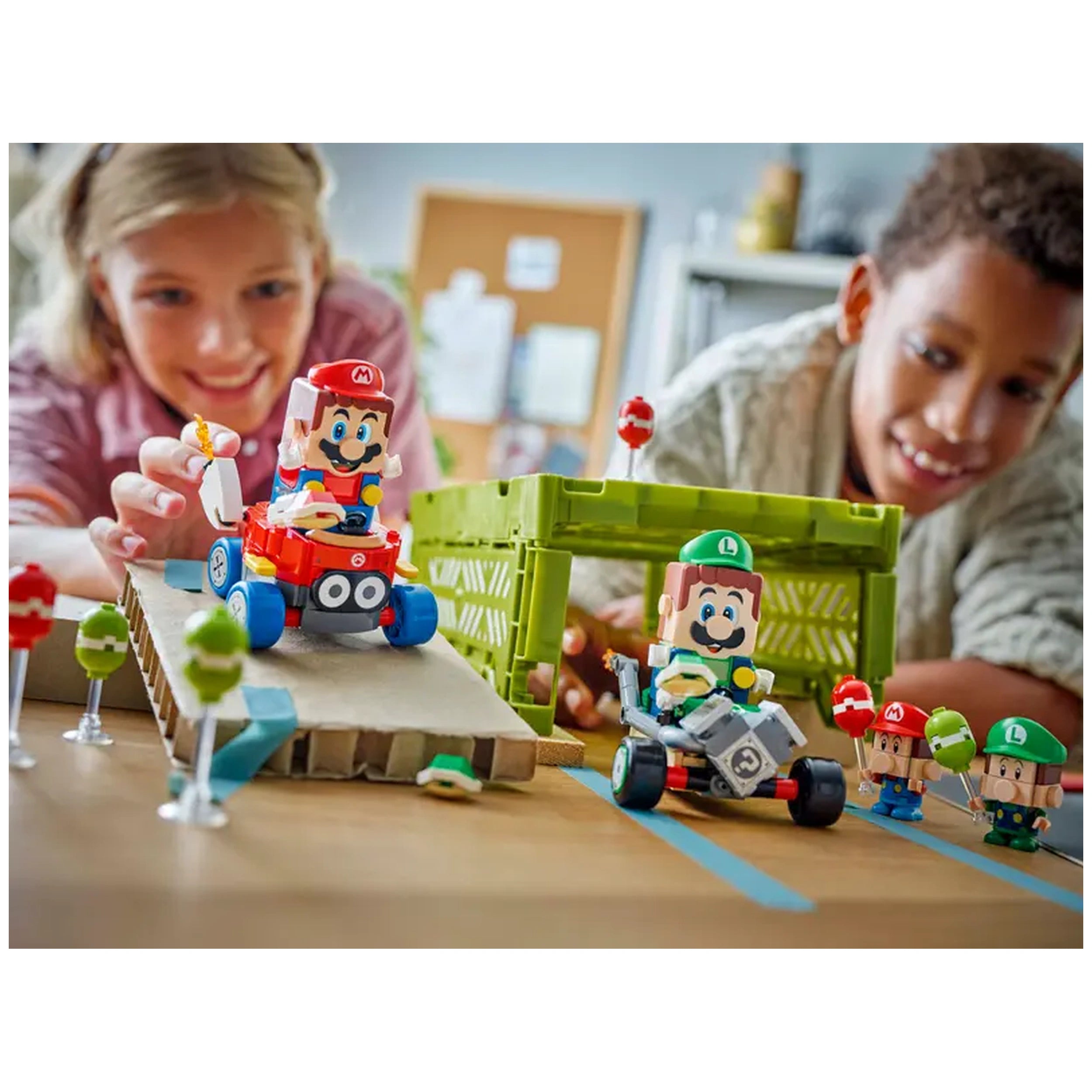 Lego - Super Mario - Bébé Mario contre Bébé Luigi - Jouets de construction