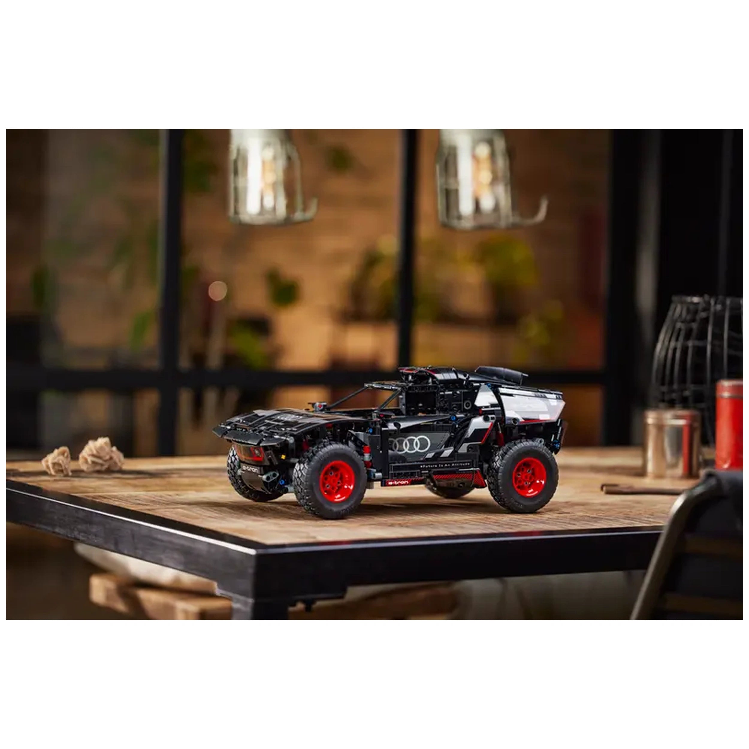 Lego - Technic - Audi RS Q e-tron - Construction Set Toys