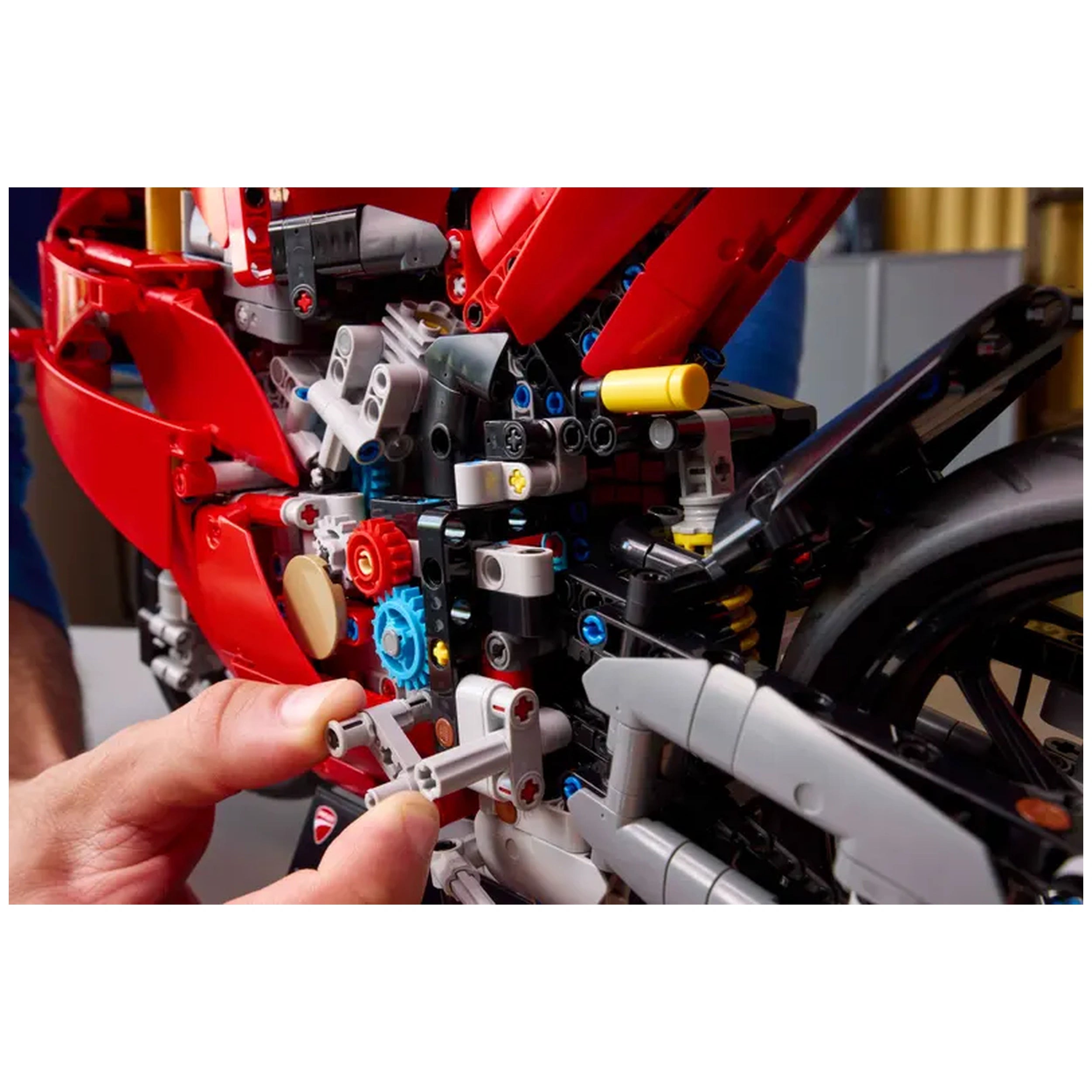 Lego - Technic - Moto Ducati Panigale V4 S - Ensemble de construction