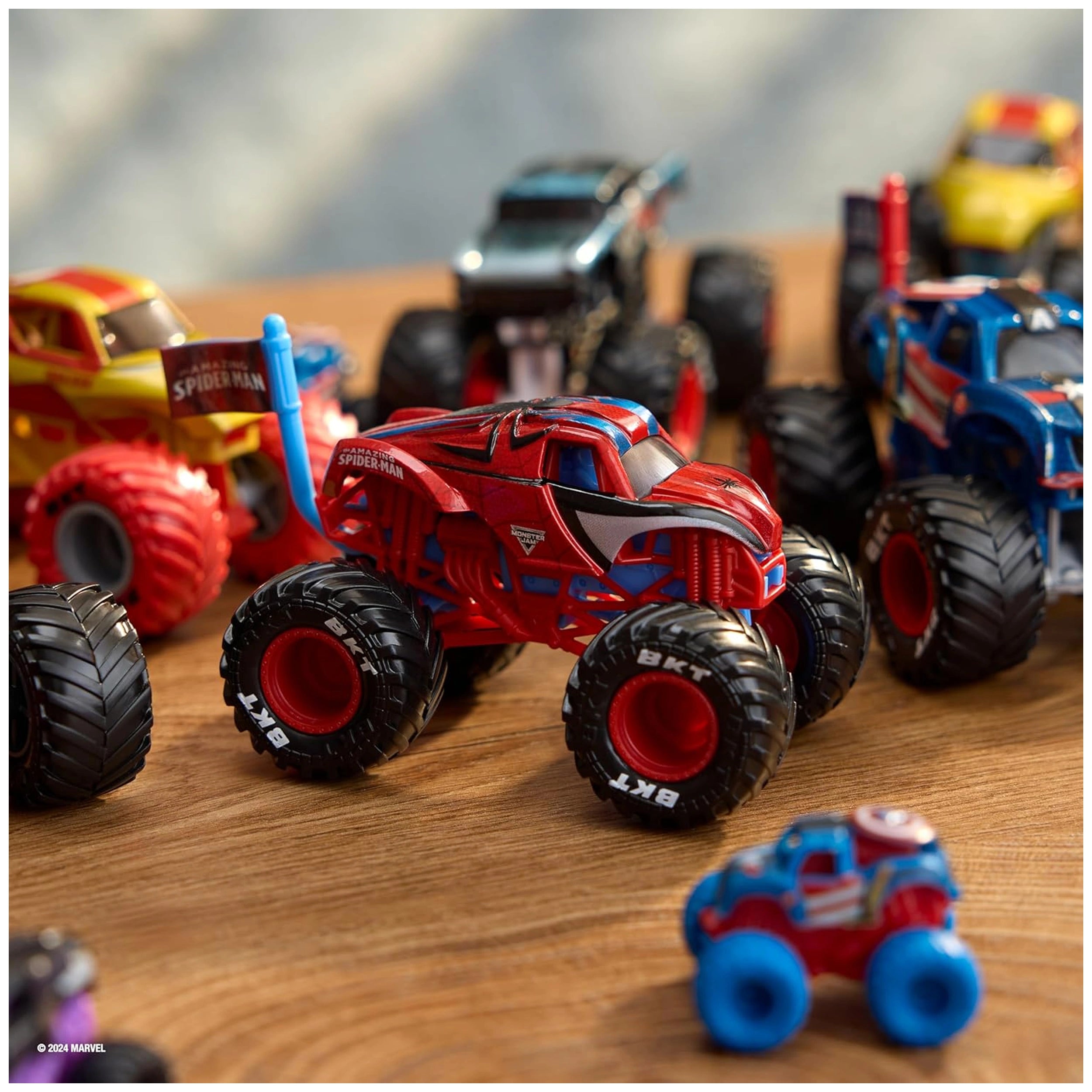 Marvel - Monster Jam Truck - Action & Toy Figures