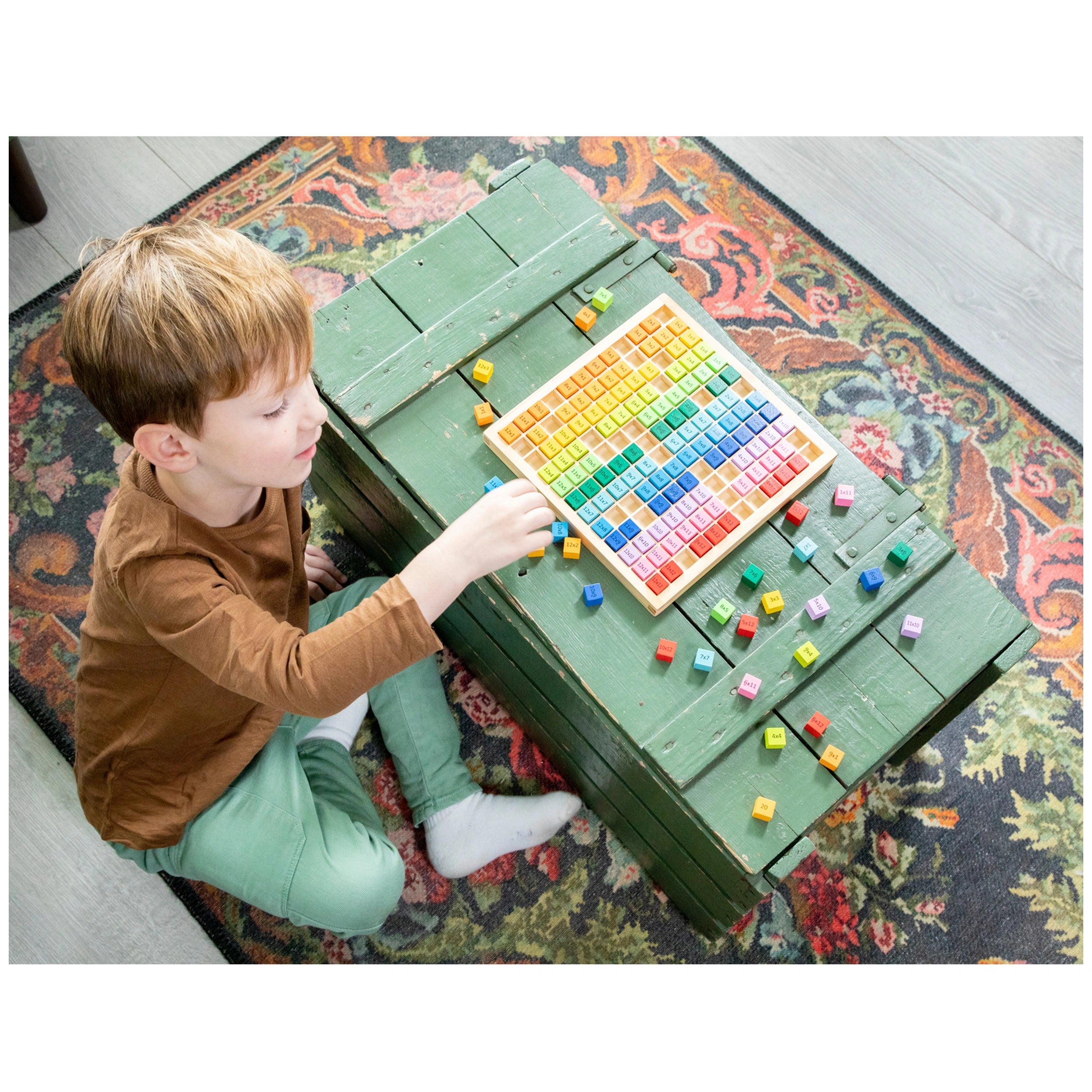 New Classic Toys - Plateau des tables de multiplication - Jouets éducatifs