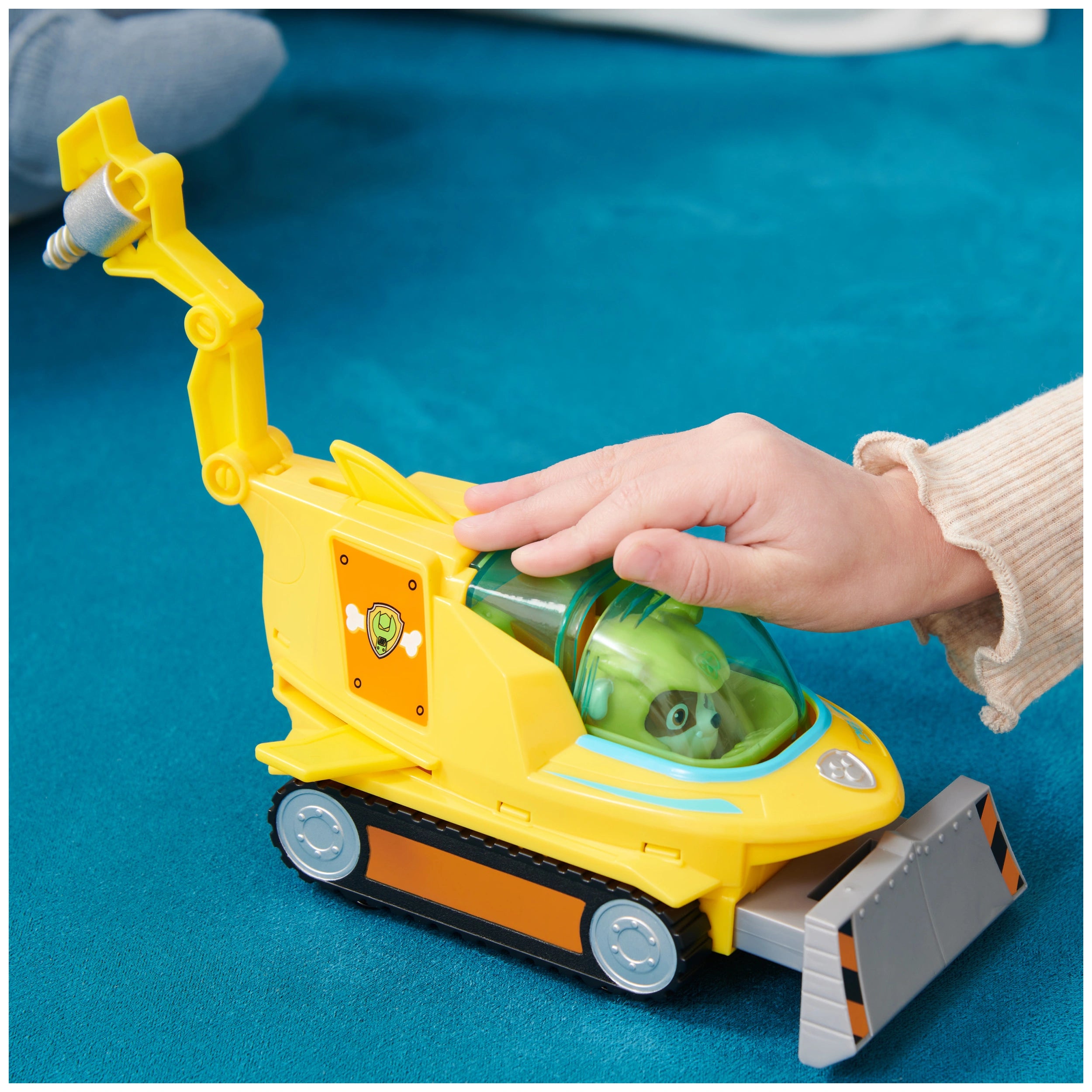 Paw Patrol Aqua Pups Rubble Transforming Hammerhead Shark Vehicle with Collectible Action Figure