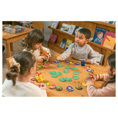 Red Glove - Zicke Zacke - Spenna il Pollo Board Game Ages 4+ - Award-Winning Educational Memory Chicken Racing Game for 2-4 Players with Wooden Figures - RG2081 - Italian Edition