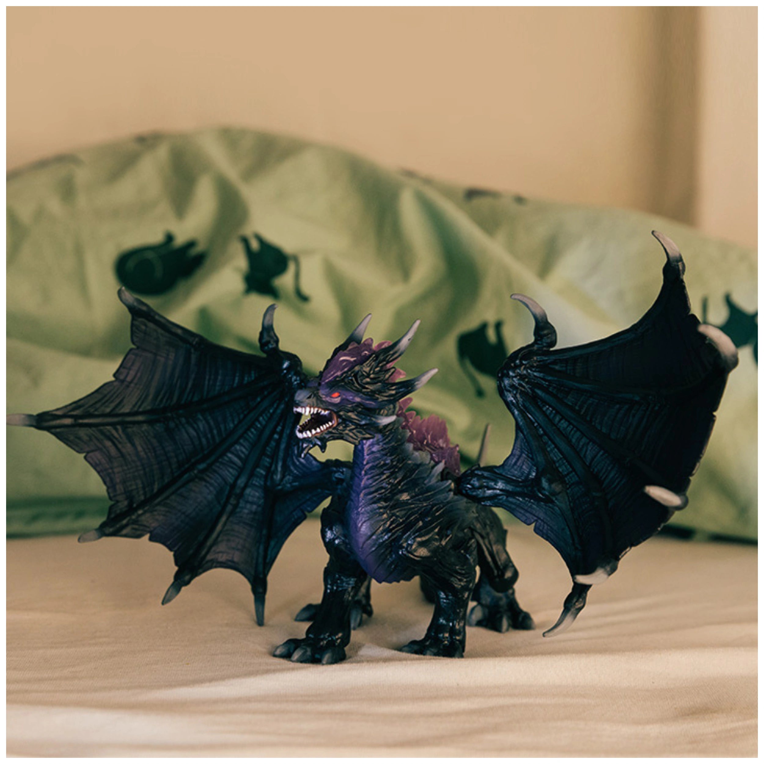 Schleich - Eldrador Creatures - Shadow Dragon - Action & Toy Figures - 70152