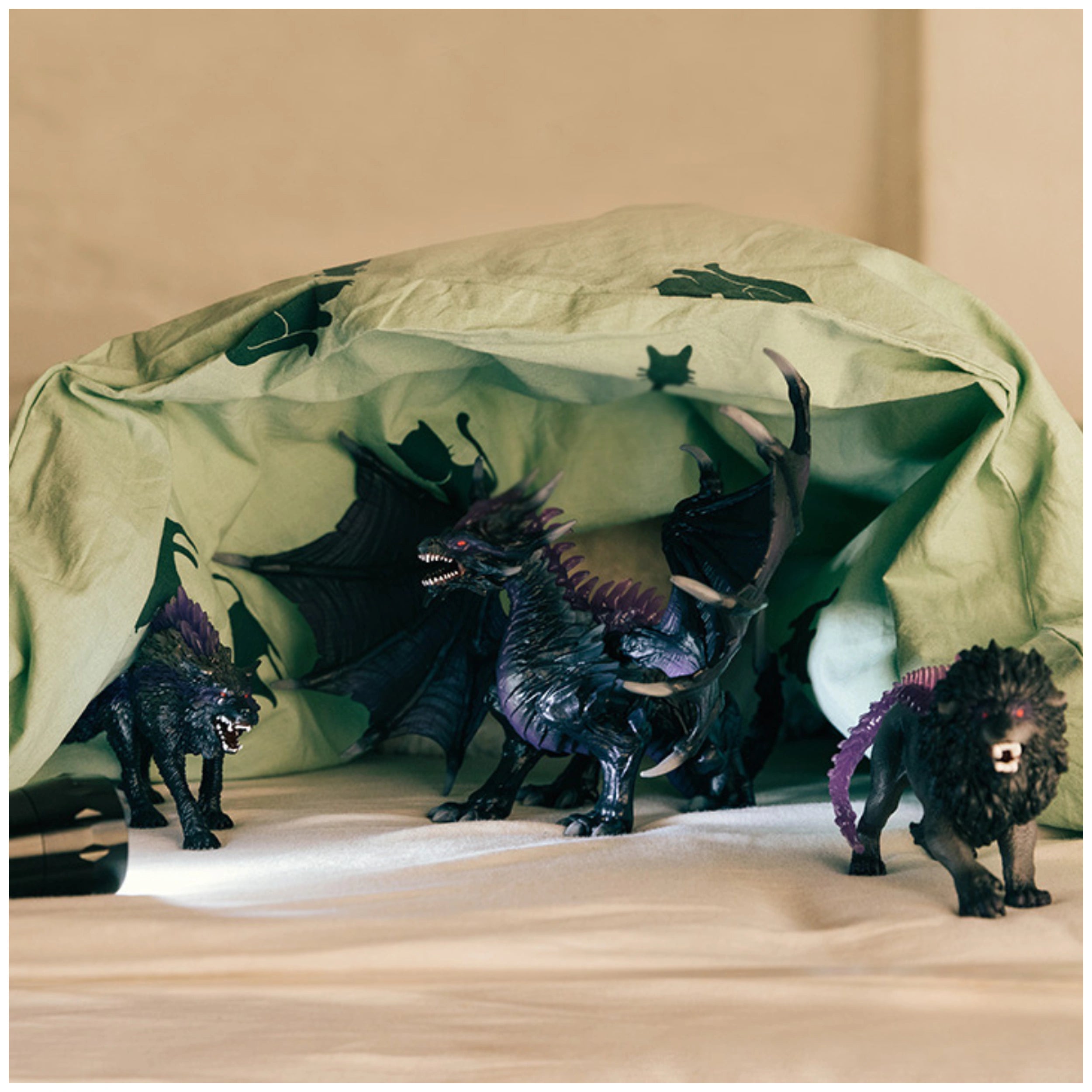 Schleich - Eldrador Creatures - Shadow Dragon - Action & Toy Figures - 70152