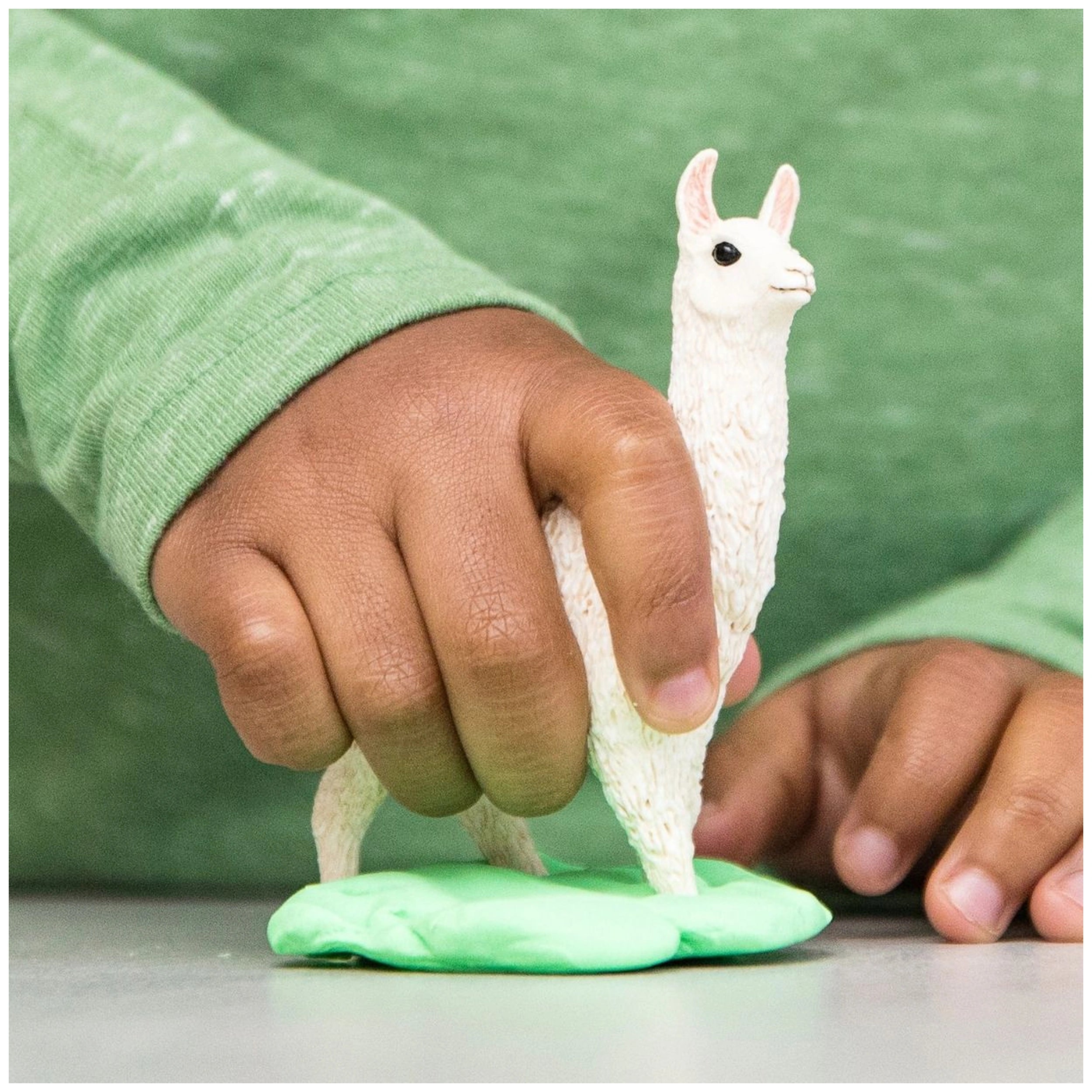 Schleich - Farm World - Lama - Action & Toy Figures - 13920