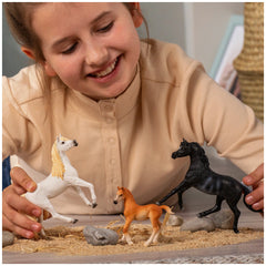 Schleich - Horse Club - Arabian Stallion - Action & Toy Figures - 13981