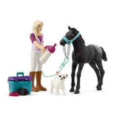 Schleich - Horse Grooming with Appaloosa Foal - Action and Toy Figures