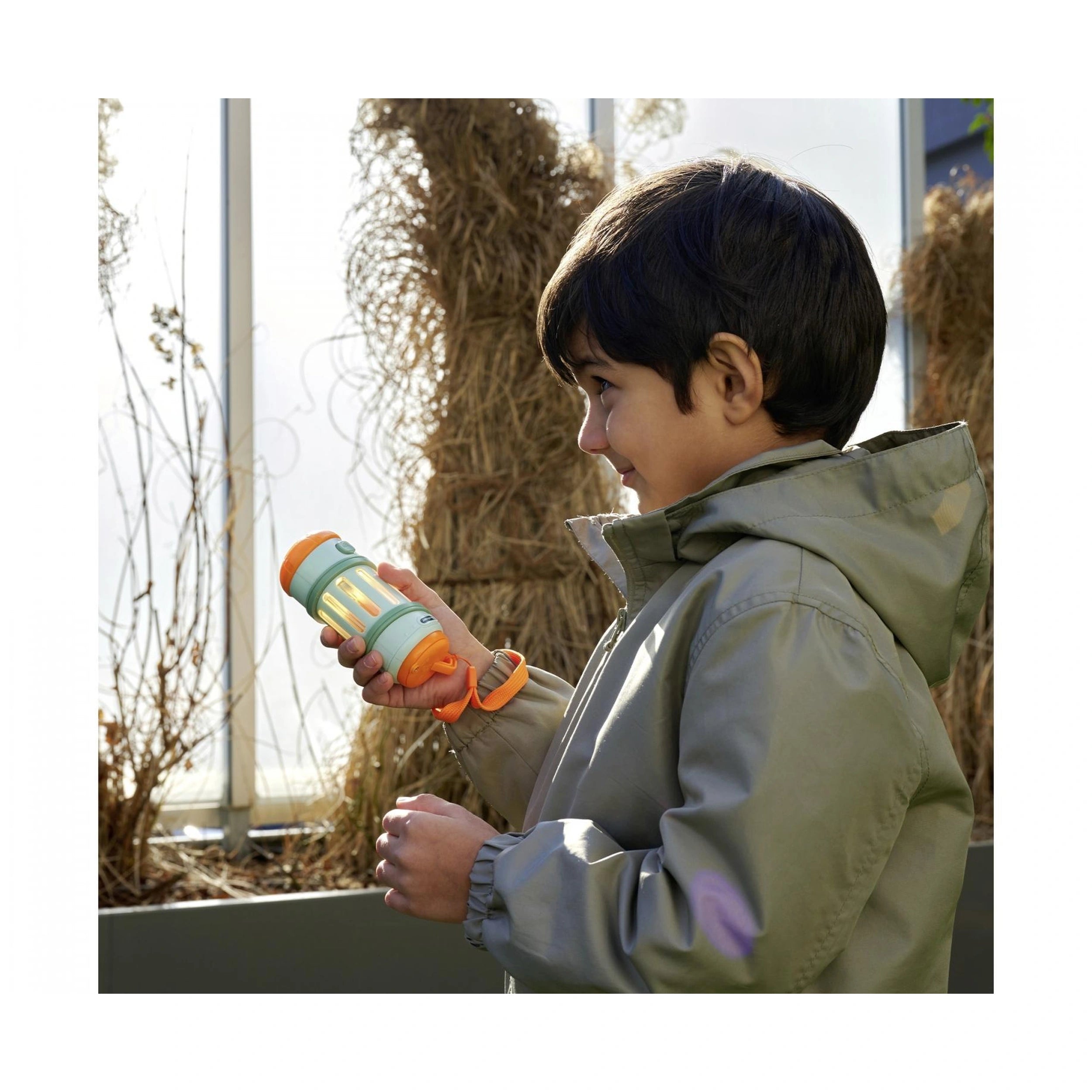 Scout - 2-in-1-Kids-Flashlight - Outdoor-Play-Equipment