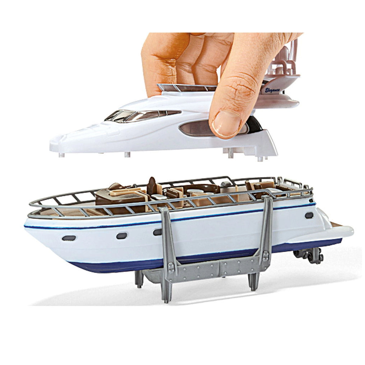 Siku - MAN heavy haulage transporter with yacht - Play Vehicles