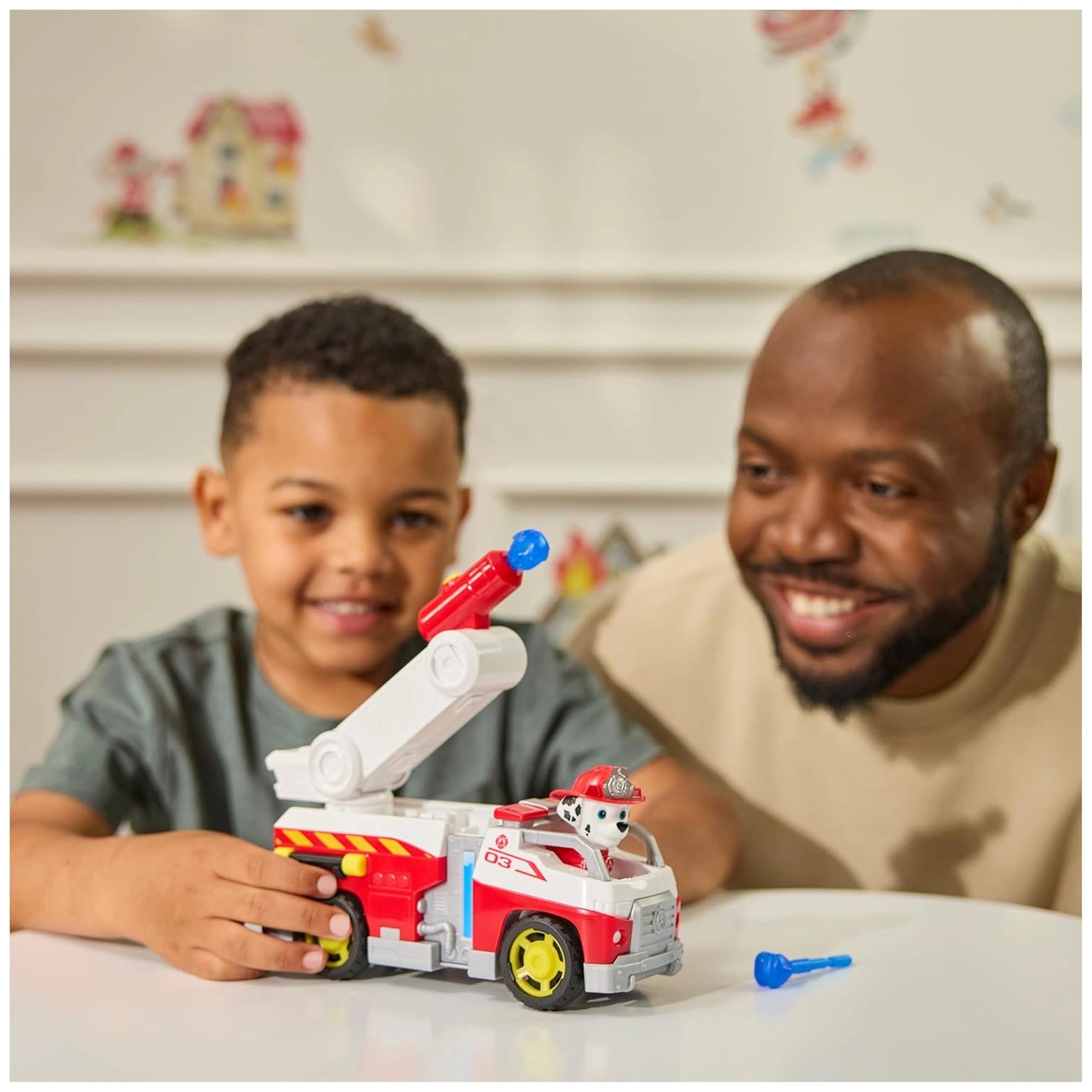 Spin Master - Paw Patrol Fire Rescue Marshall Rescue Fire Cruiser Toy Playset