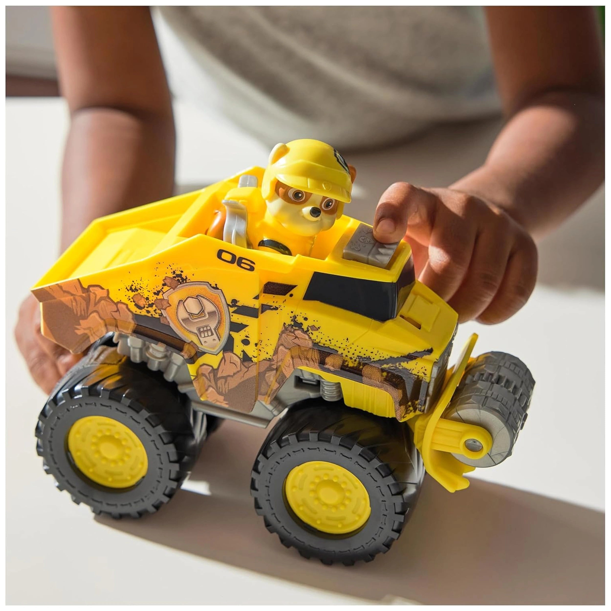 Spin Master - Paw Patrol - Rubble Rescuse Wheels Bulldozer with action figure and play vehicle