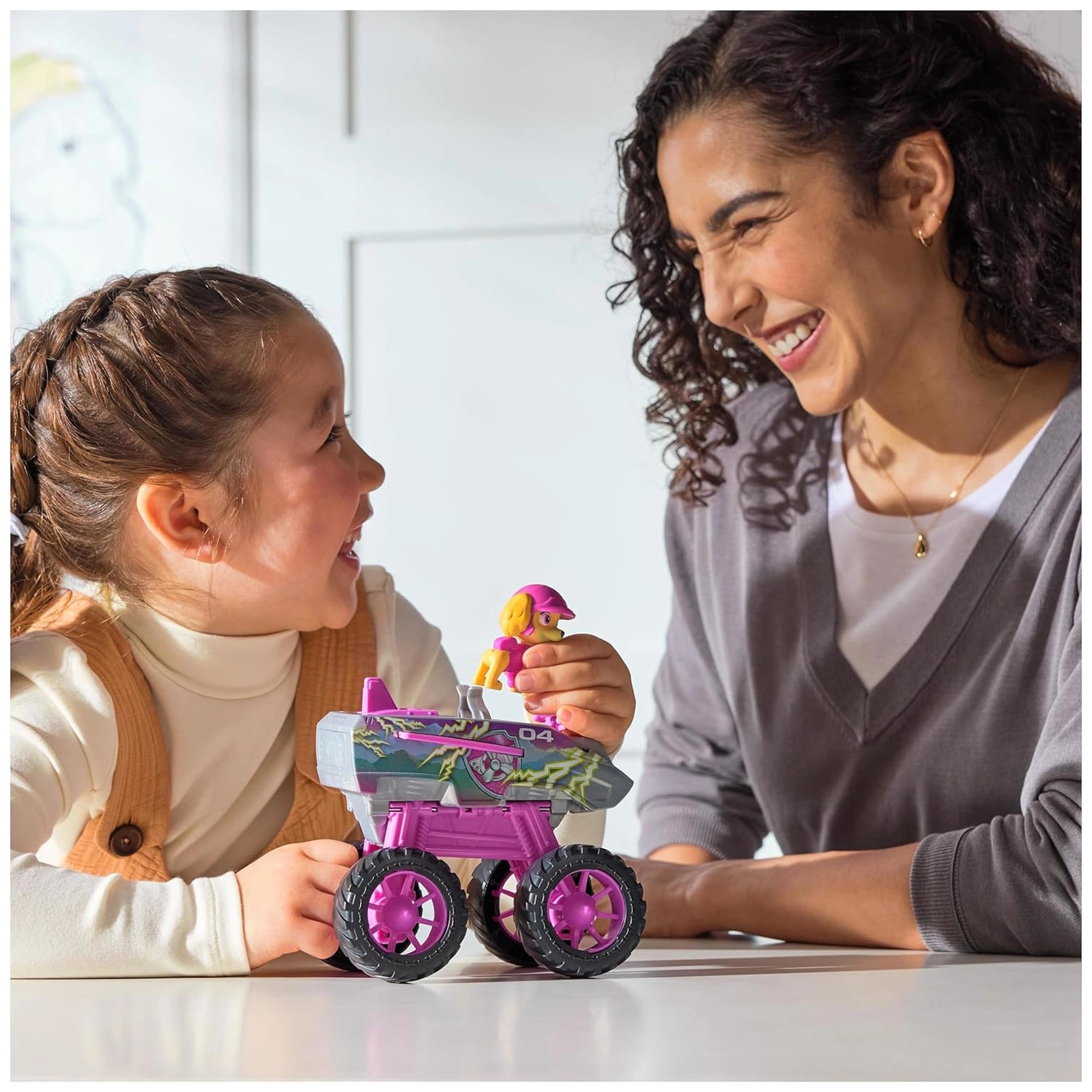 Spin Master - Paw Patrol - Sky Rescuse Wheels Jet with action figure and play vehicle