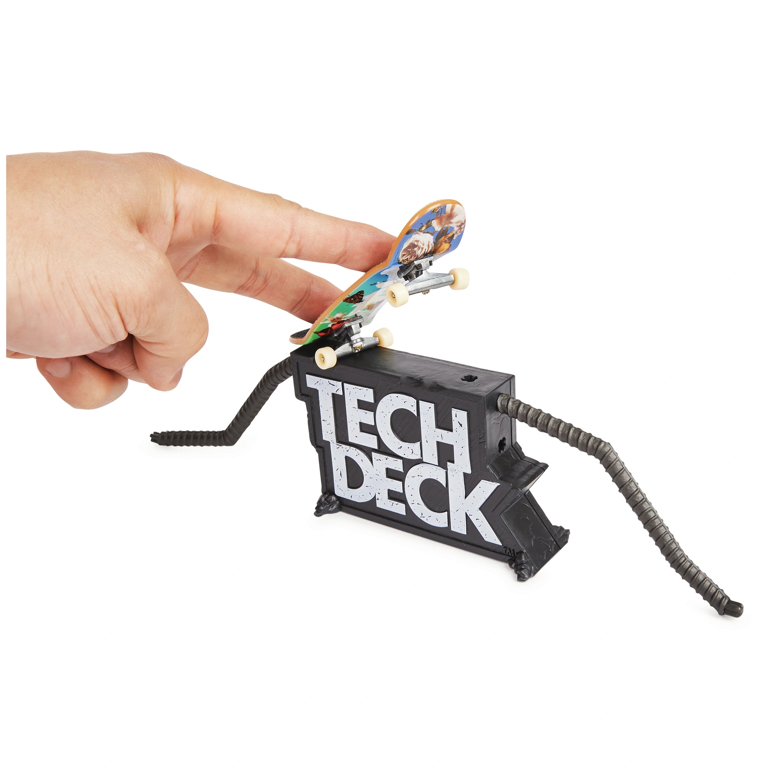 Tech Deck Blind Skateboards Versus Series Collectible Fingerboard 2-Pack and Obstacle Set - Assorted