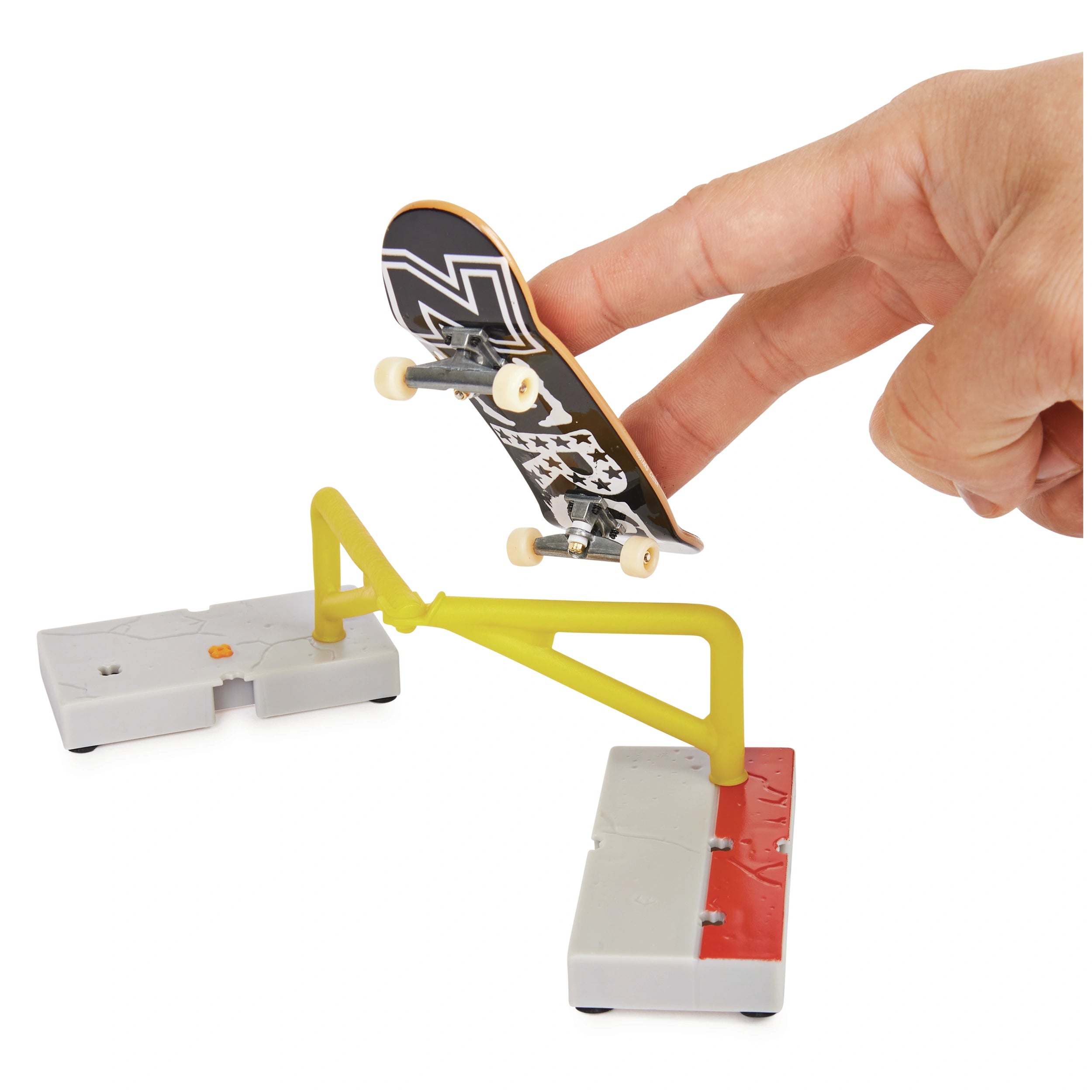 Tech Deck Blind Skateboards Versus Series Collectible Fingerboard 2-Pack and Obstacle Set - Assorted