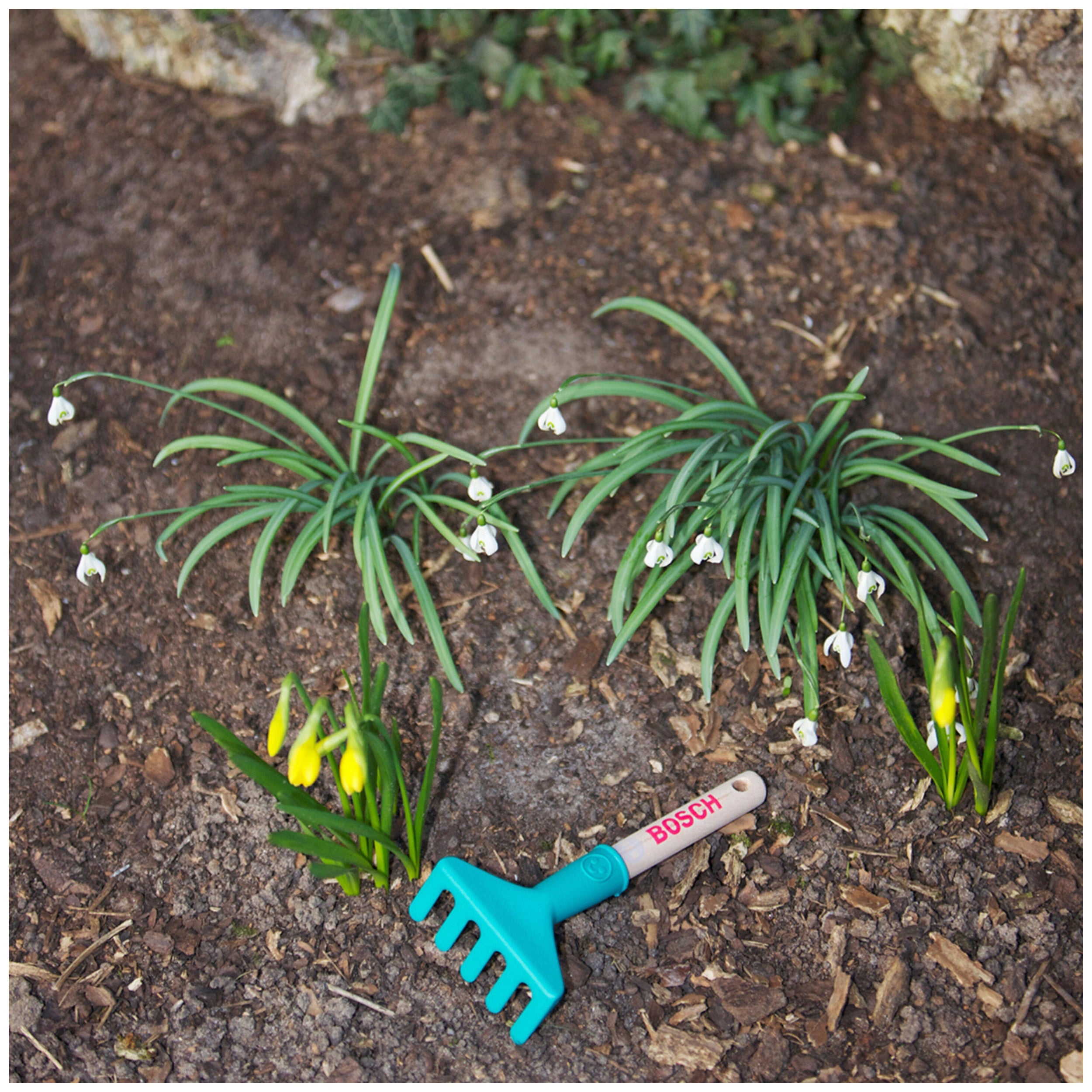 Theo Klein - Bosch Garten - Hand Rake Short - Outdoor Play Equipment