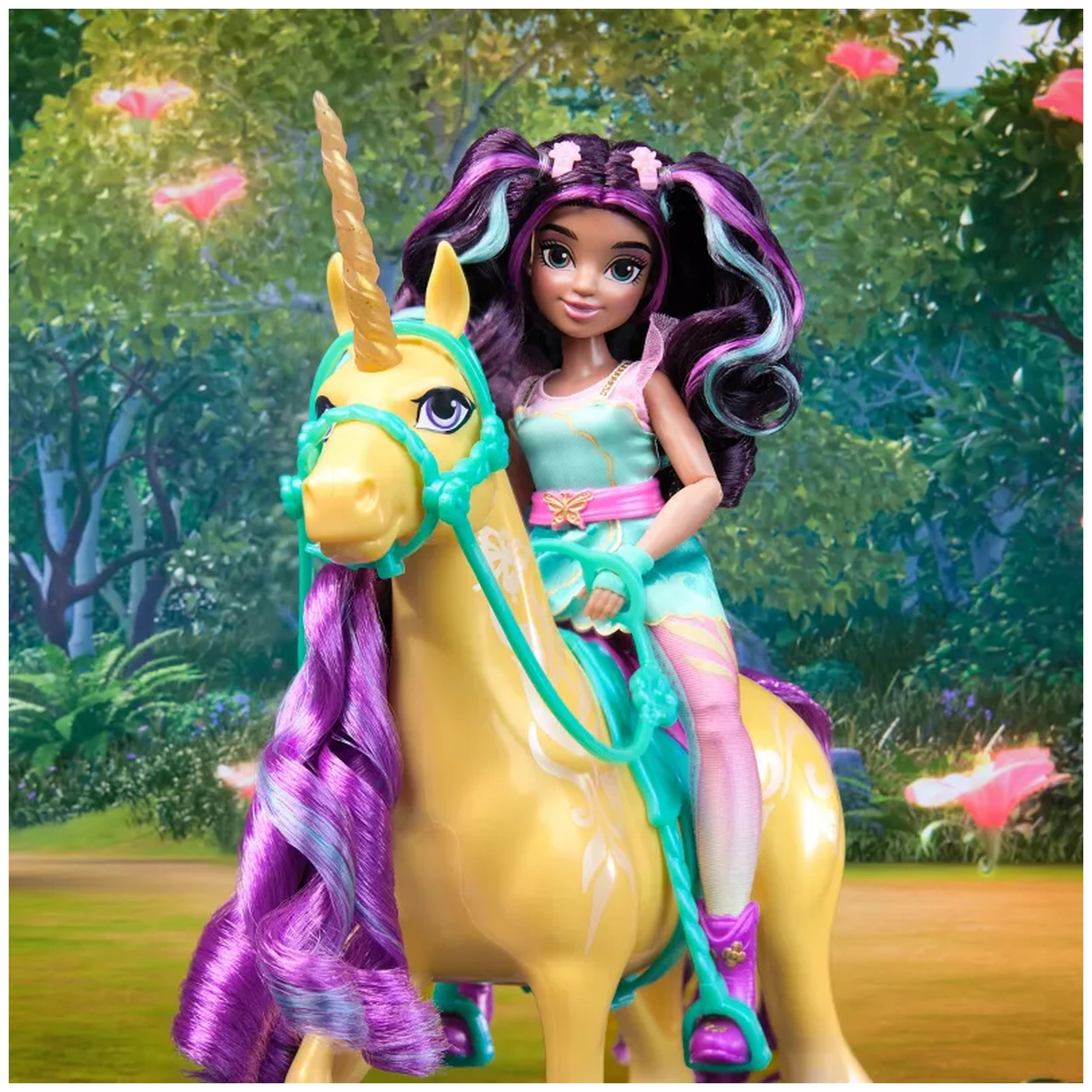 Unicorn Academy Leaf Unicorn Figure
