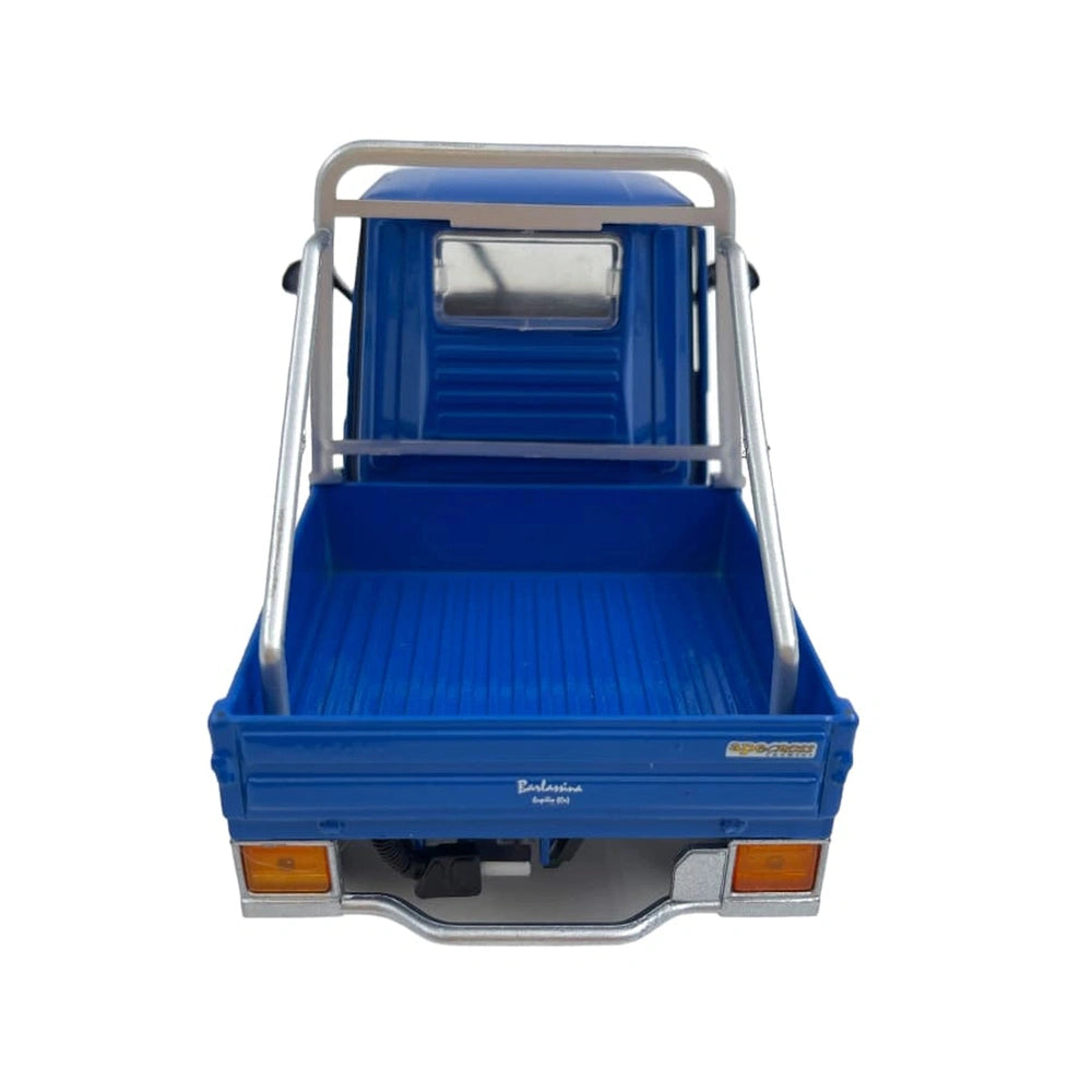 Piaggio Ape 50 Cross Country 1:18 die cast vehicle with a blue plastic bed, silver frame, and orange reflectors.