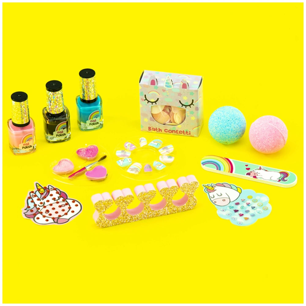 Creative Trolley Beauty & Nails Unicorn features pastel items, glittery nail polish, scissors, and heart-shaped objects on ye